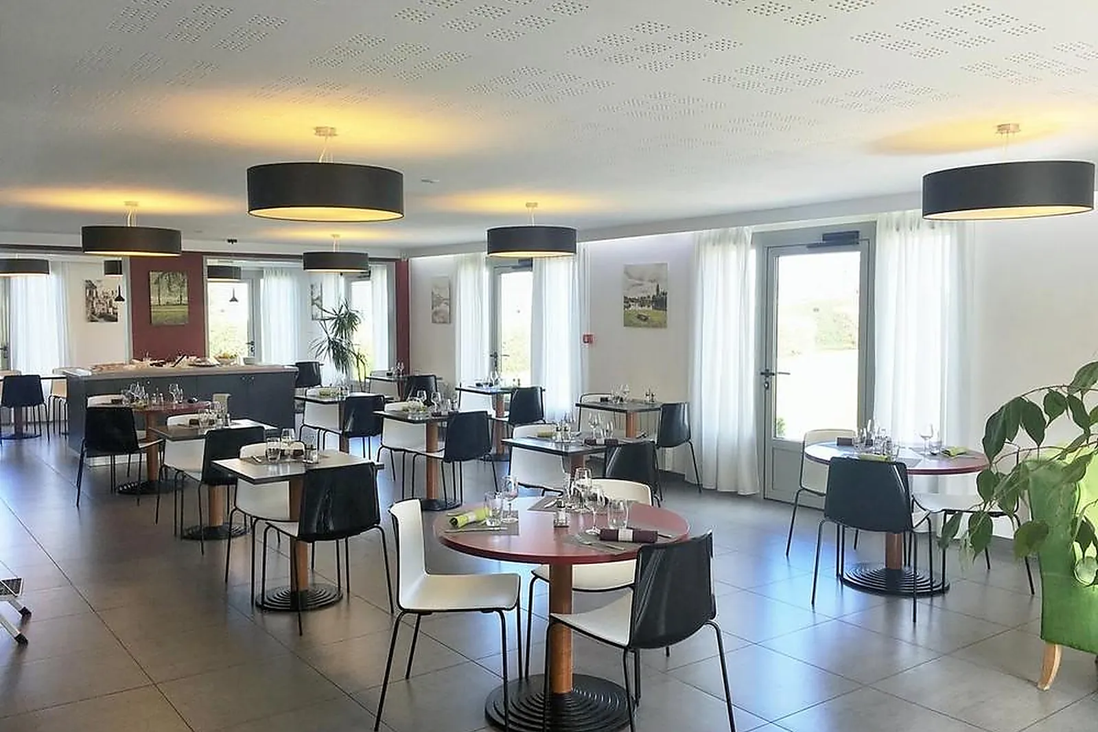 Lieux événementiels, BEST HÔTEL MAYENNE