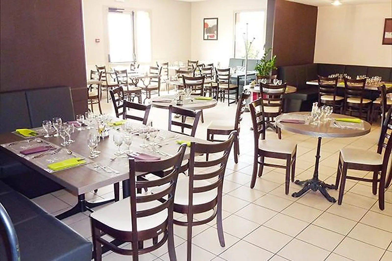 Lieux événementiels, BEST HÔTEL REIMS LA POMPELLE