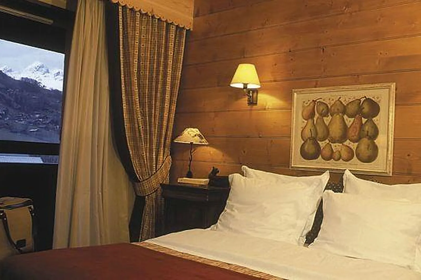 Lieux événementiels, BEST WESTERN CHALET LES SAYTELS