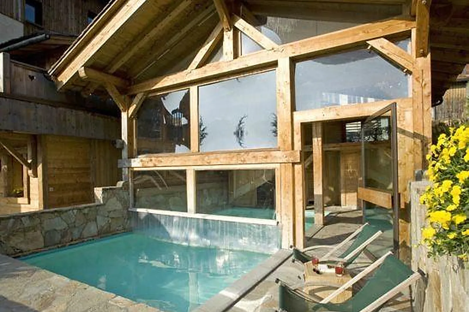 Lieux événementiels, BEST WESTERN CHALET LES SAYTELS