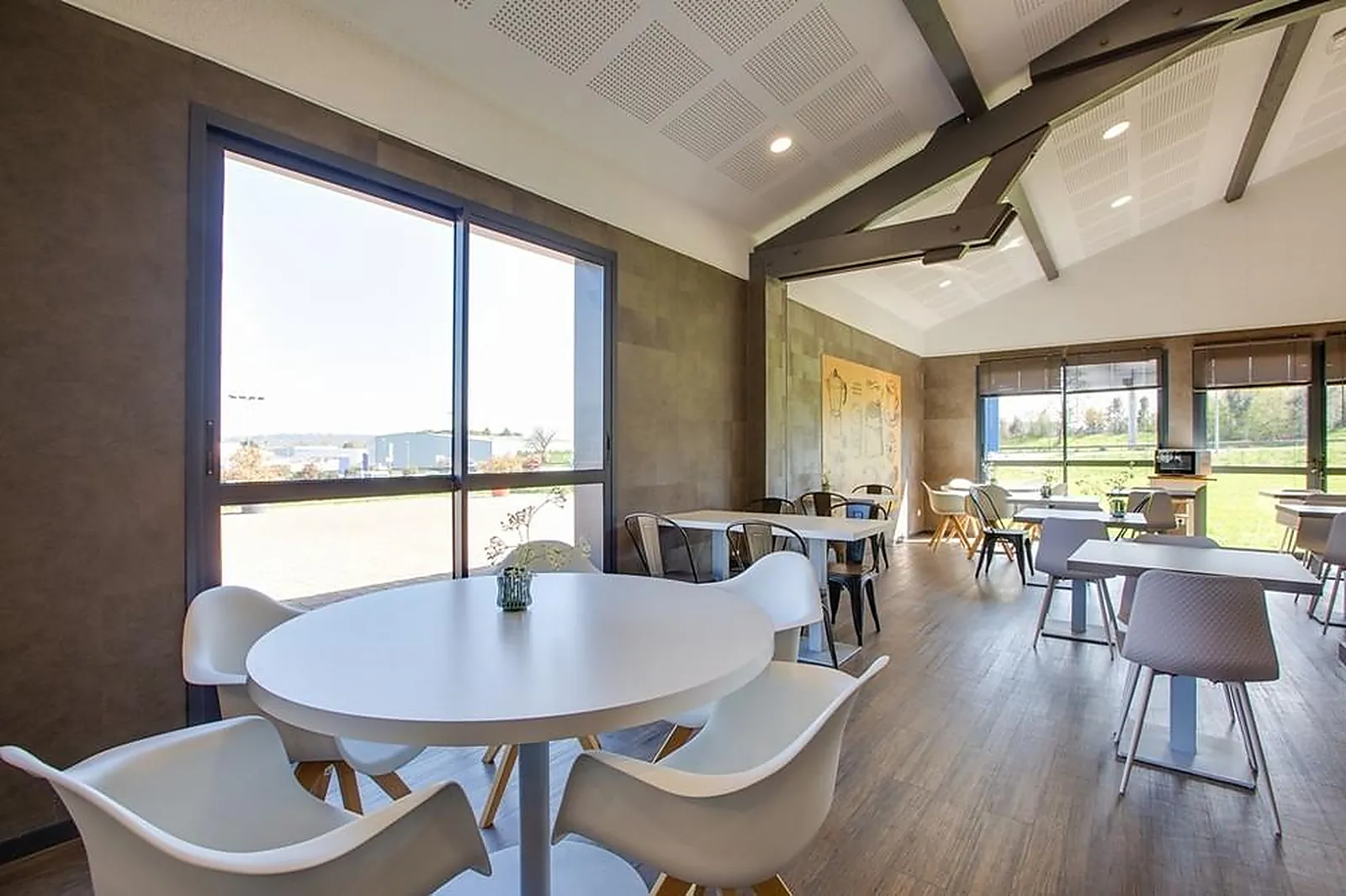 Lieux événementiels, BEST WESTERN HOTEL AGEN LE PASSAGE