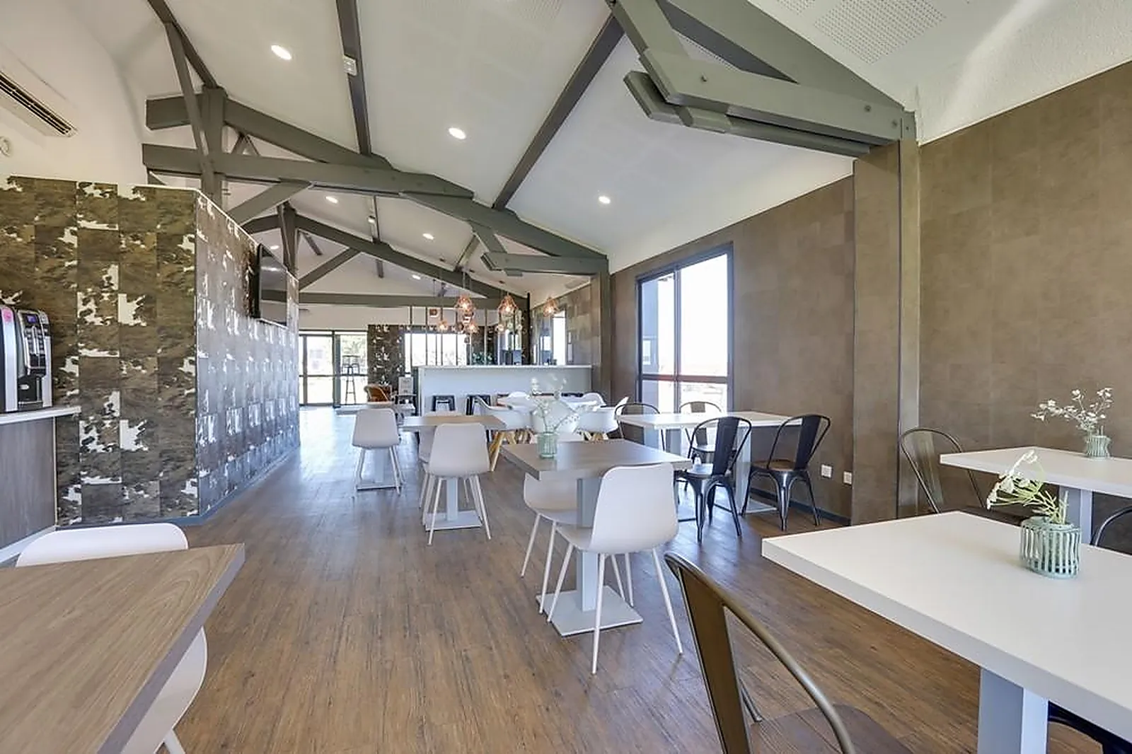 Lieux événementiels, BEST WESTERN HOTEL AGEN LE PASSAGE