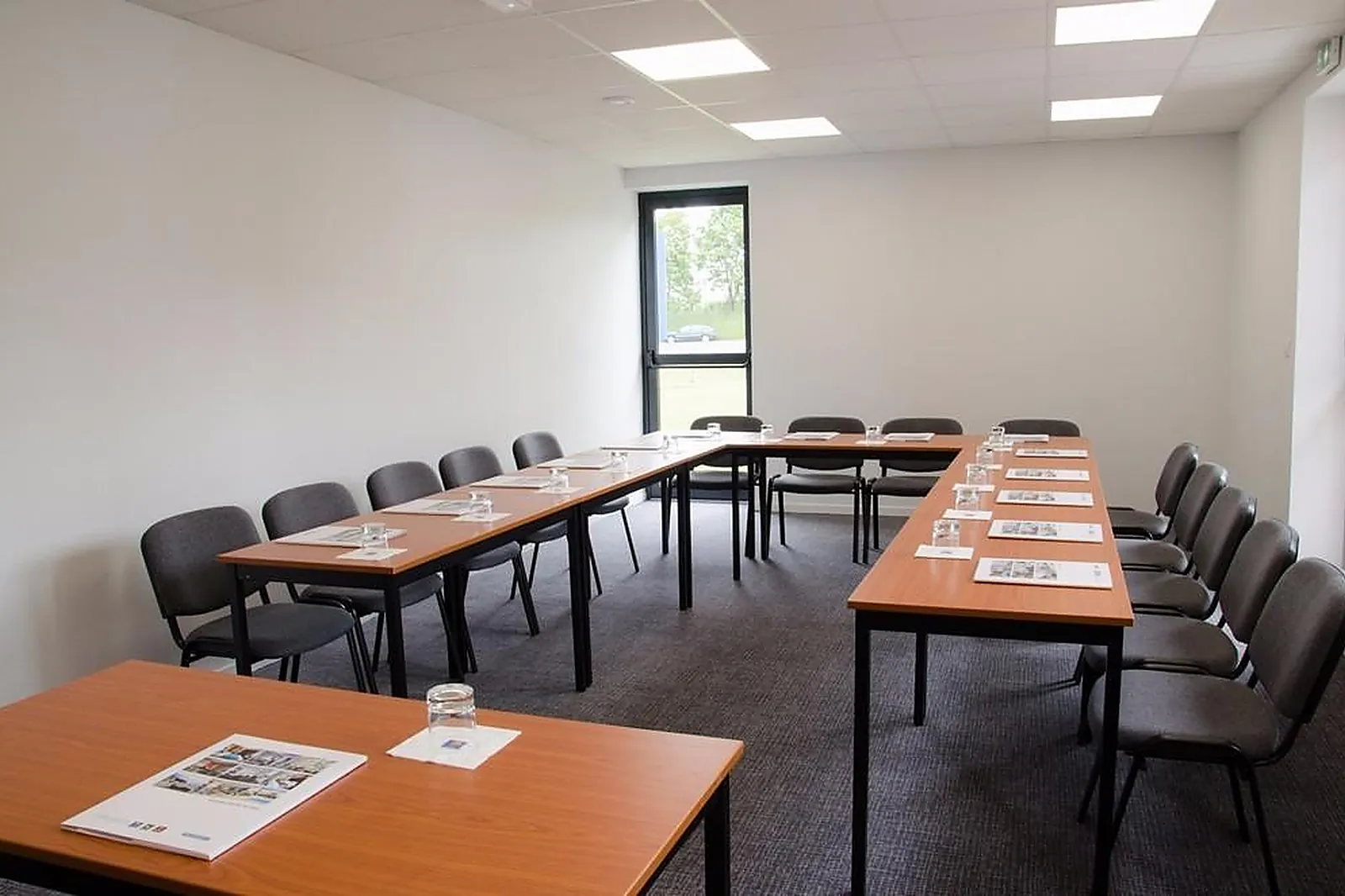 Lieux événementiels, BEST WESTERN HOTEL AGEN LE PASSAGE