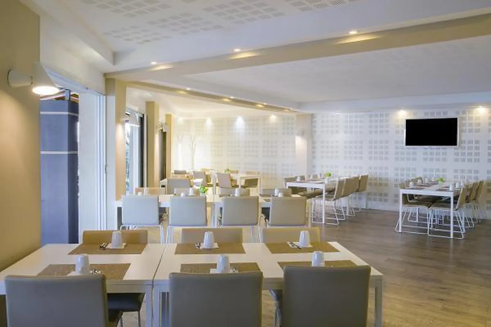 Lieux événementiels, BEST WESTERN HÔTEL SANTA MARIA