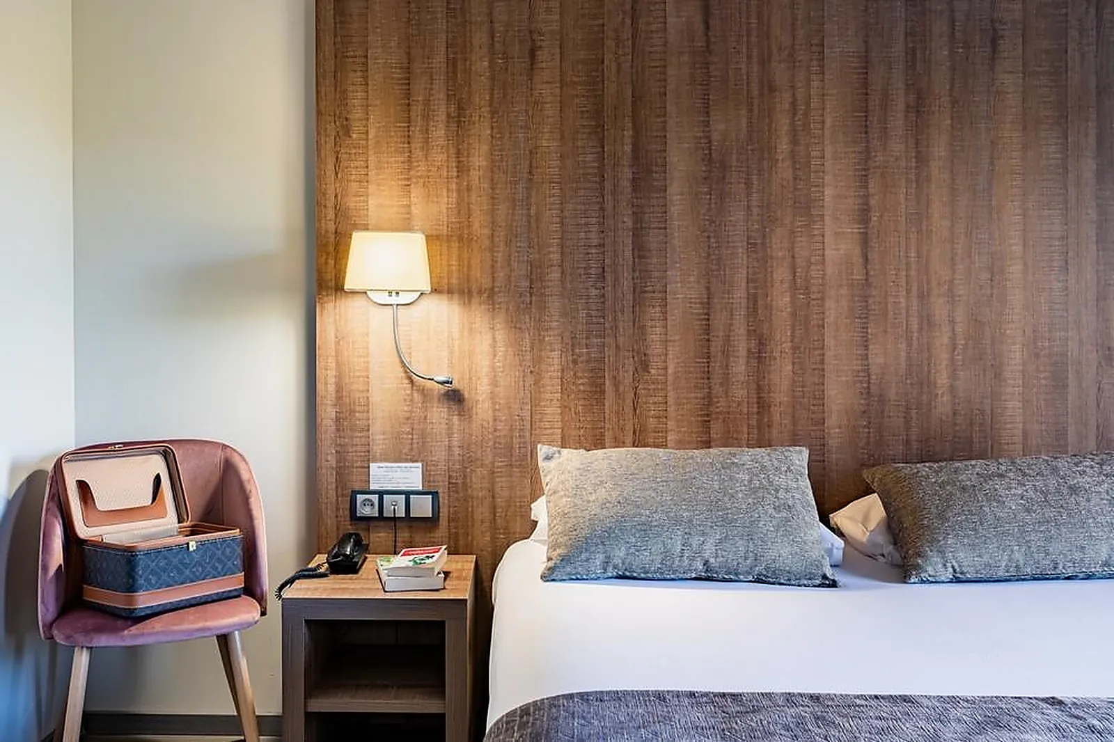 Lieux événementiels, BEST WESTERN HÔTEL DES BAROLLES LYON SUD