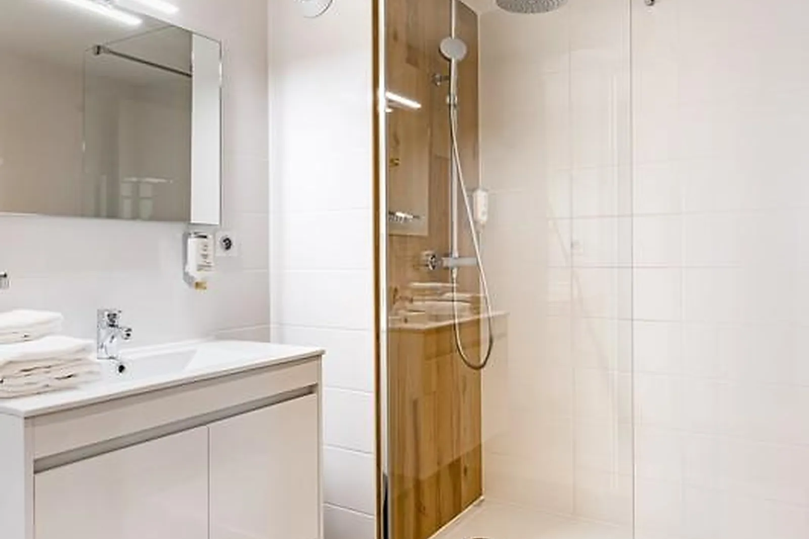 Lieux événementiels, BEST WESTERN HÔTEL DES BAROLLES LYON SUD