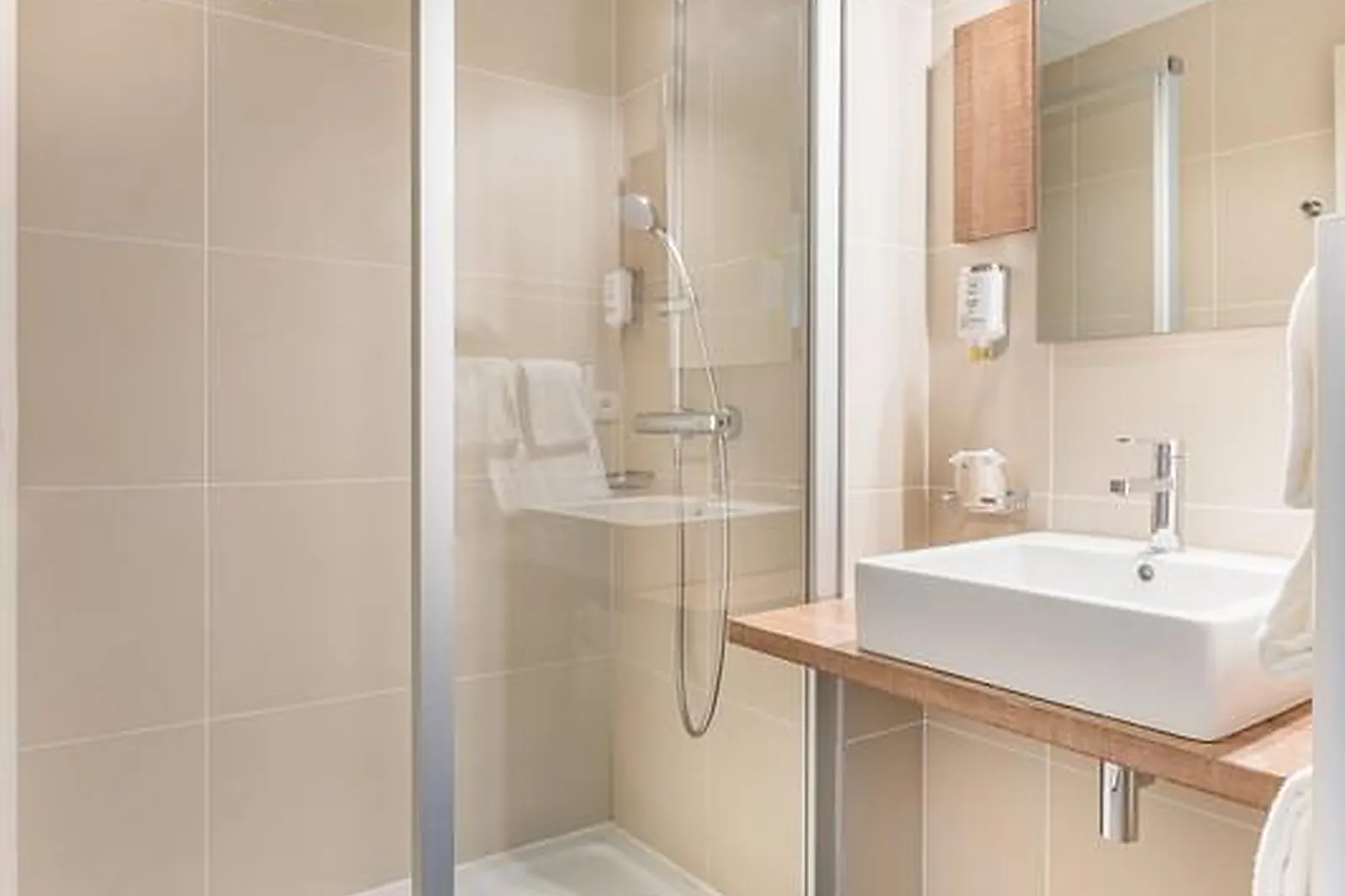 Lieux événementiels, BEST WESTERN HÔTEL DES BAROLLES LYON SUD