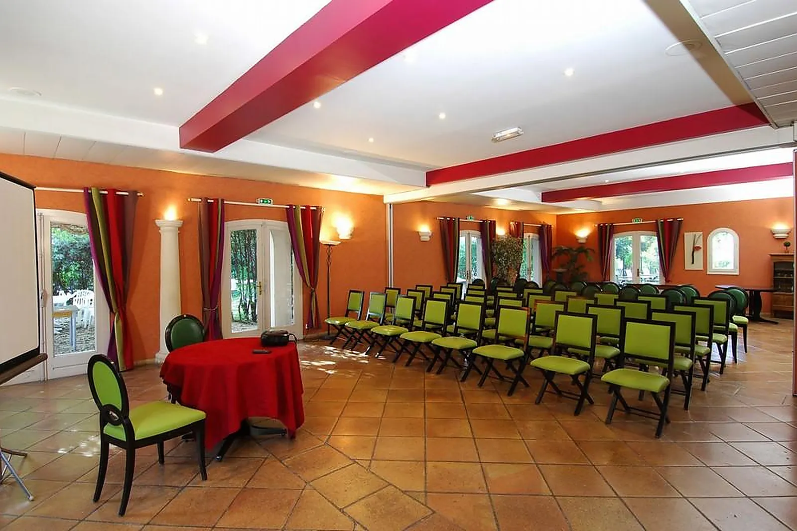 Lieux événementiels, BEST WESTERN LL&RSQUO;ORANGERIE