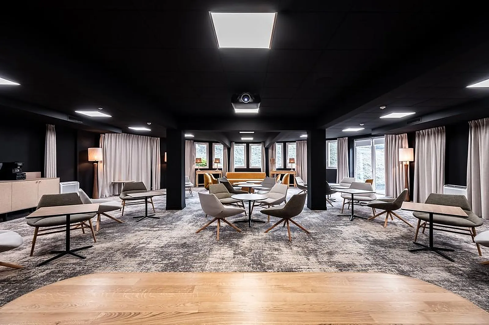 Lieux événementiels, BEST WESTERN L'OREE PARIS SUD