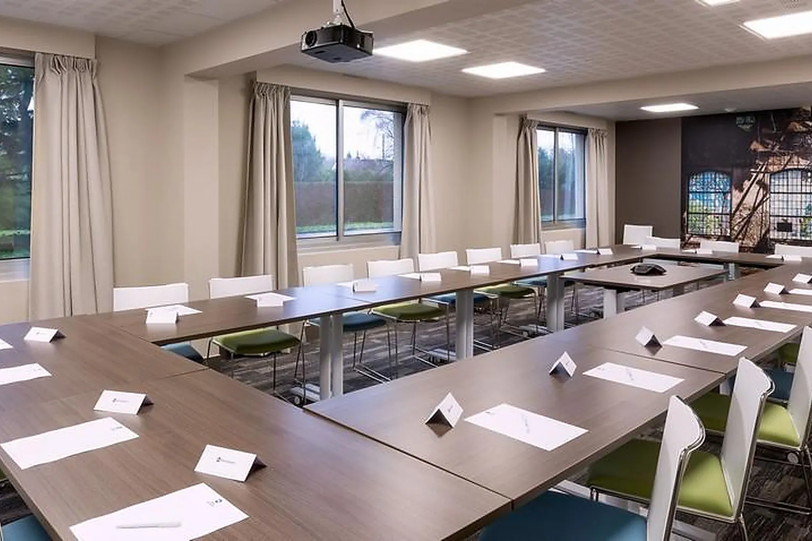 Lieux événementiels, BEST WESTERN LA PORTE DES CHÂTEAUX