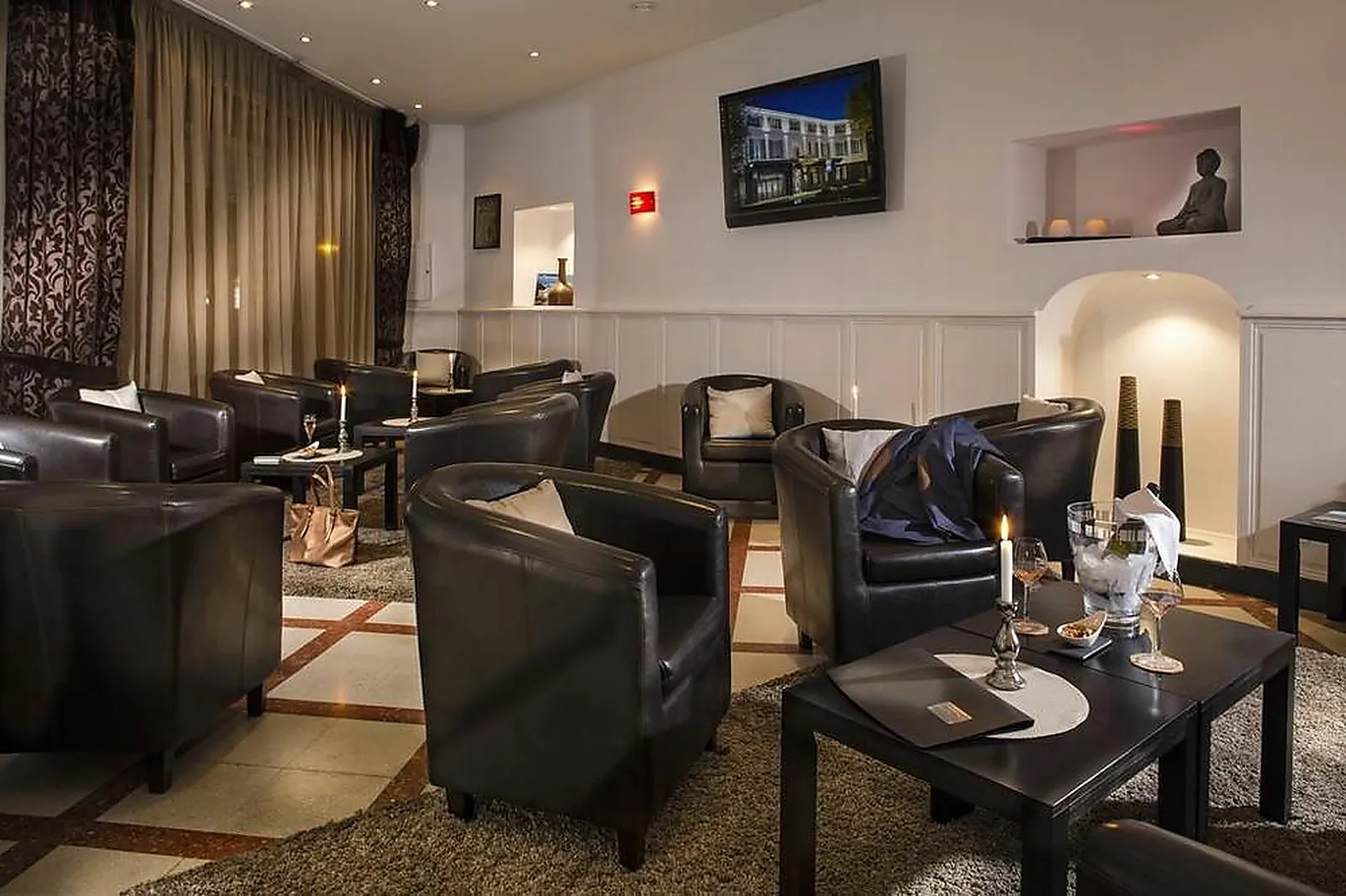 Lieux événementiels, BEST WESTERN LE COMTADIN