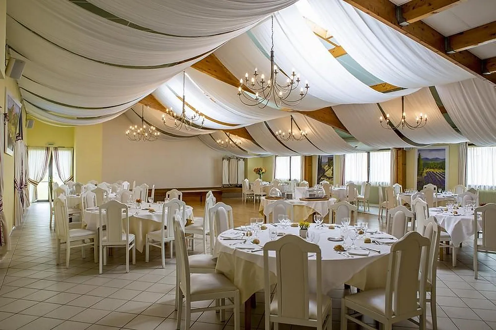 Lieux événementiels, BEST WESTERN LE RELAIS DE LAGUIOLE