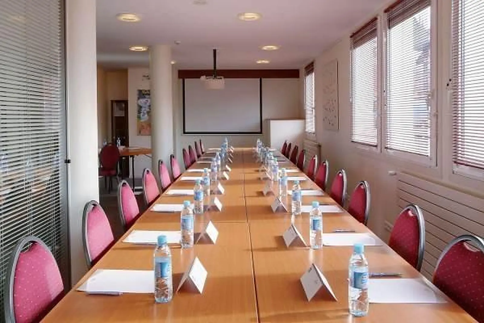 Lieux événementiels, BEST WESTERN LES BAINS HÔTEL ET SPA