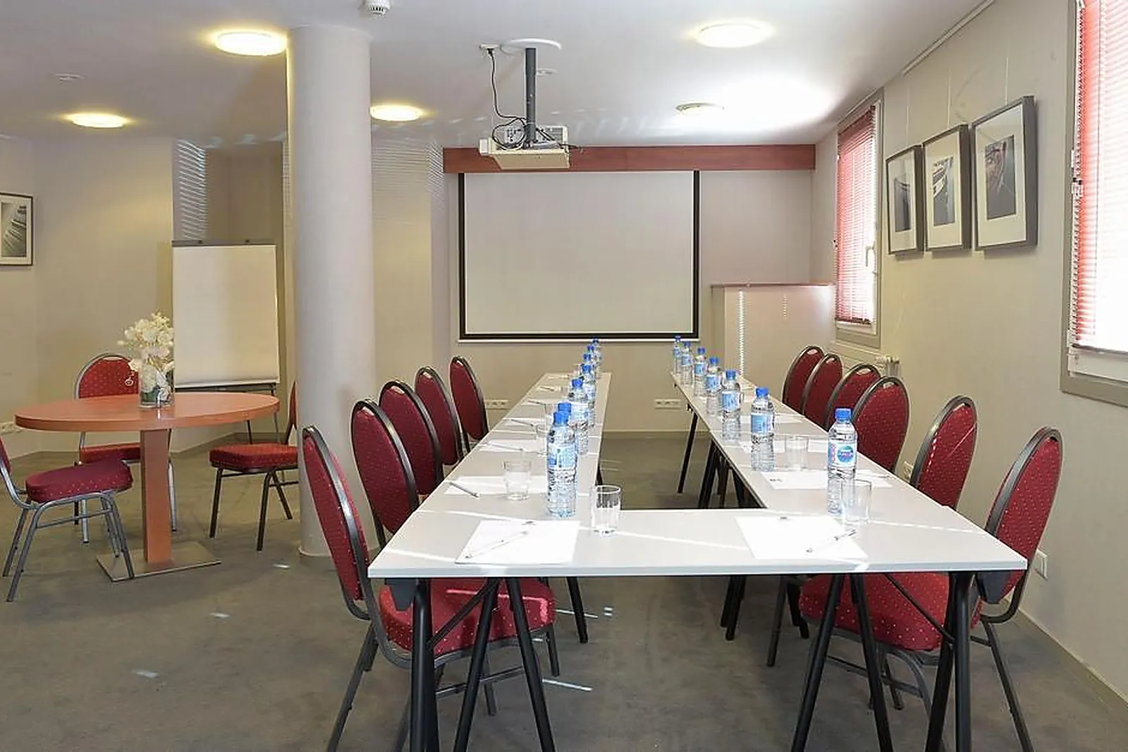 Lieux événementiels, BEST WESTERN LES BAINS HÔTEL ET SPA