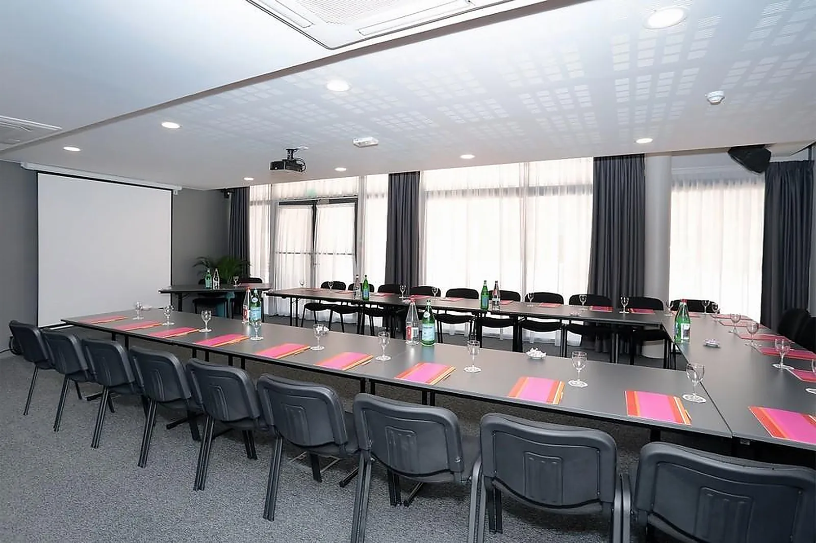 Lieux événementiels, BEST WESTERN LINKO HOTEL