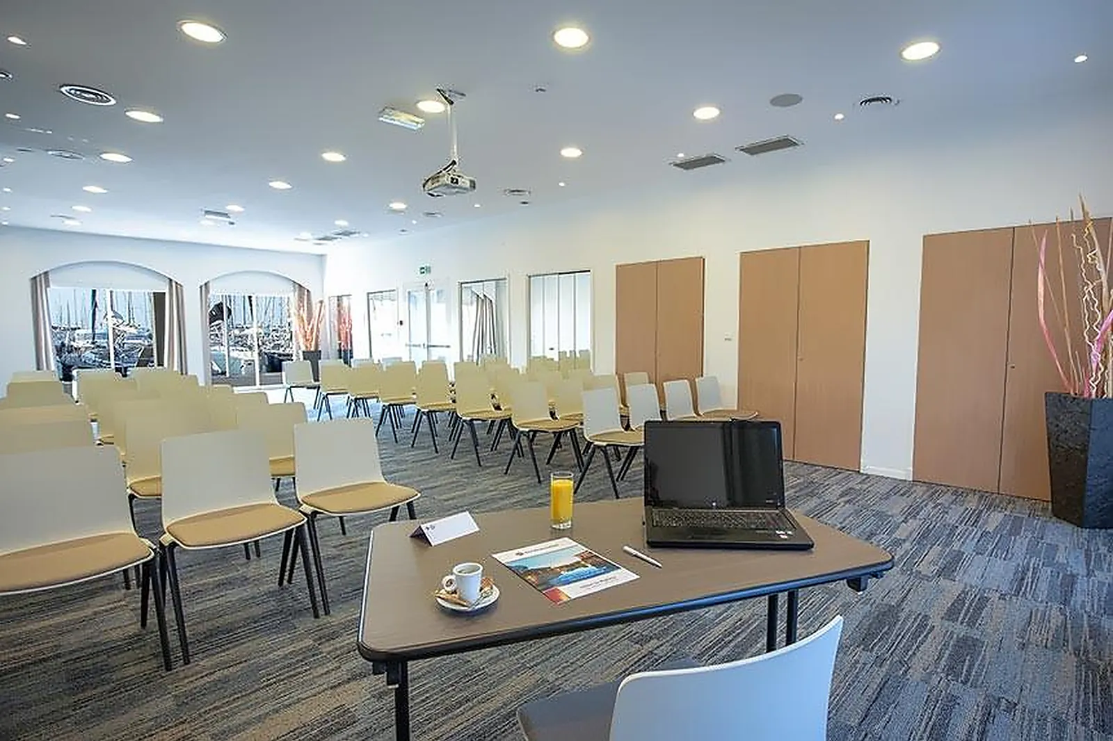 Lieux événementiels, BEST WESTERN PLUS HÔTEL LA MARINA