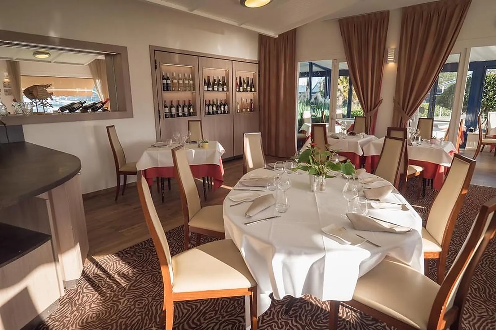 Lieux événementiels, BEST WESTERN PLUS HÔTEL LE ROOF