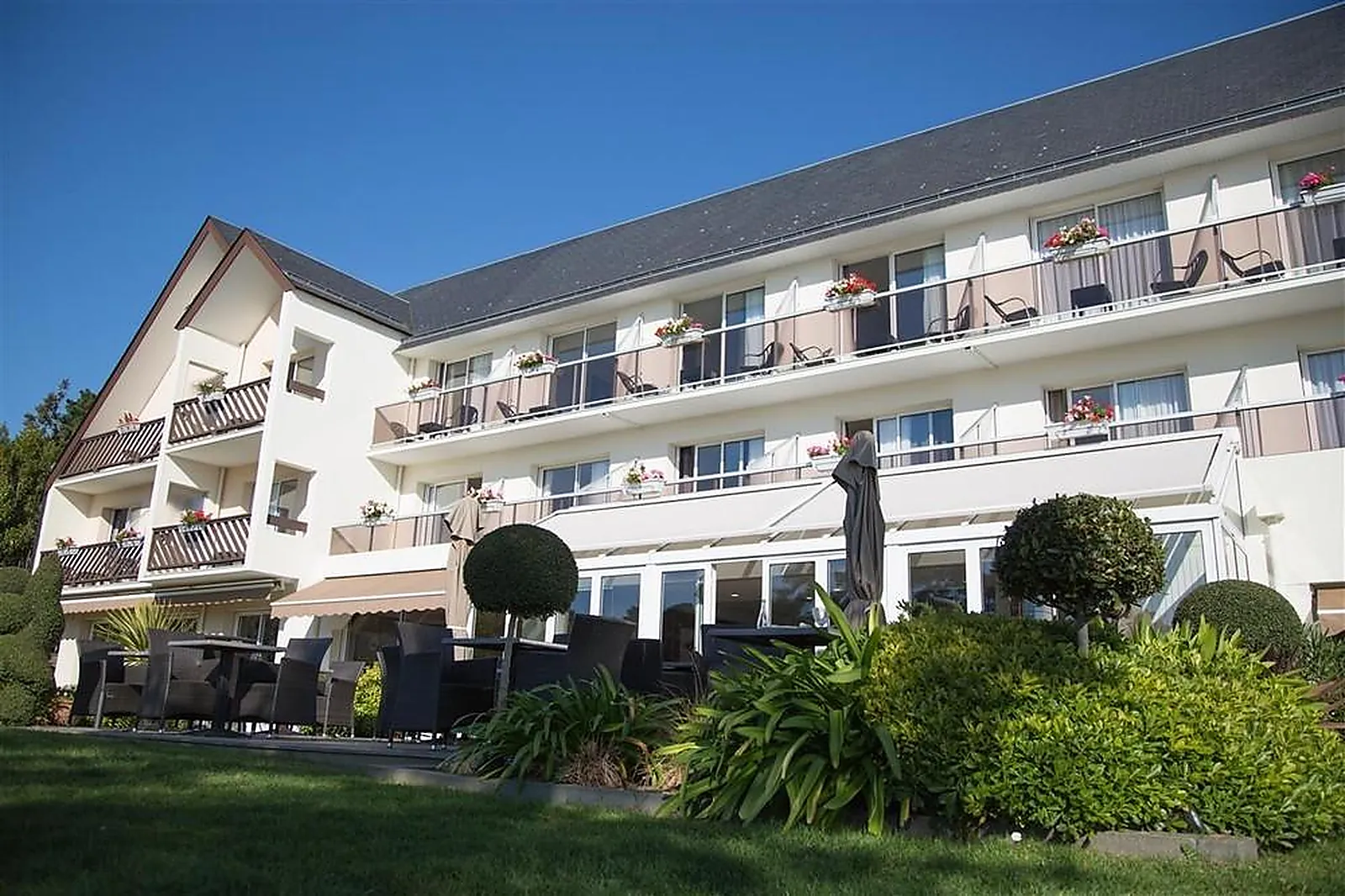 Lieux événementiels, BEST WESTERN PLUS HÔTEL LE ROOF