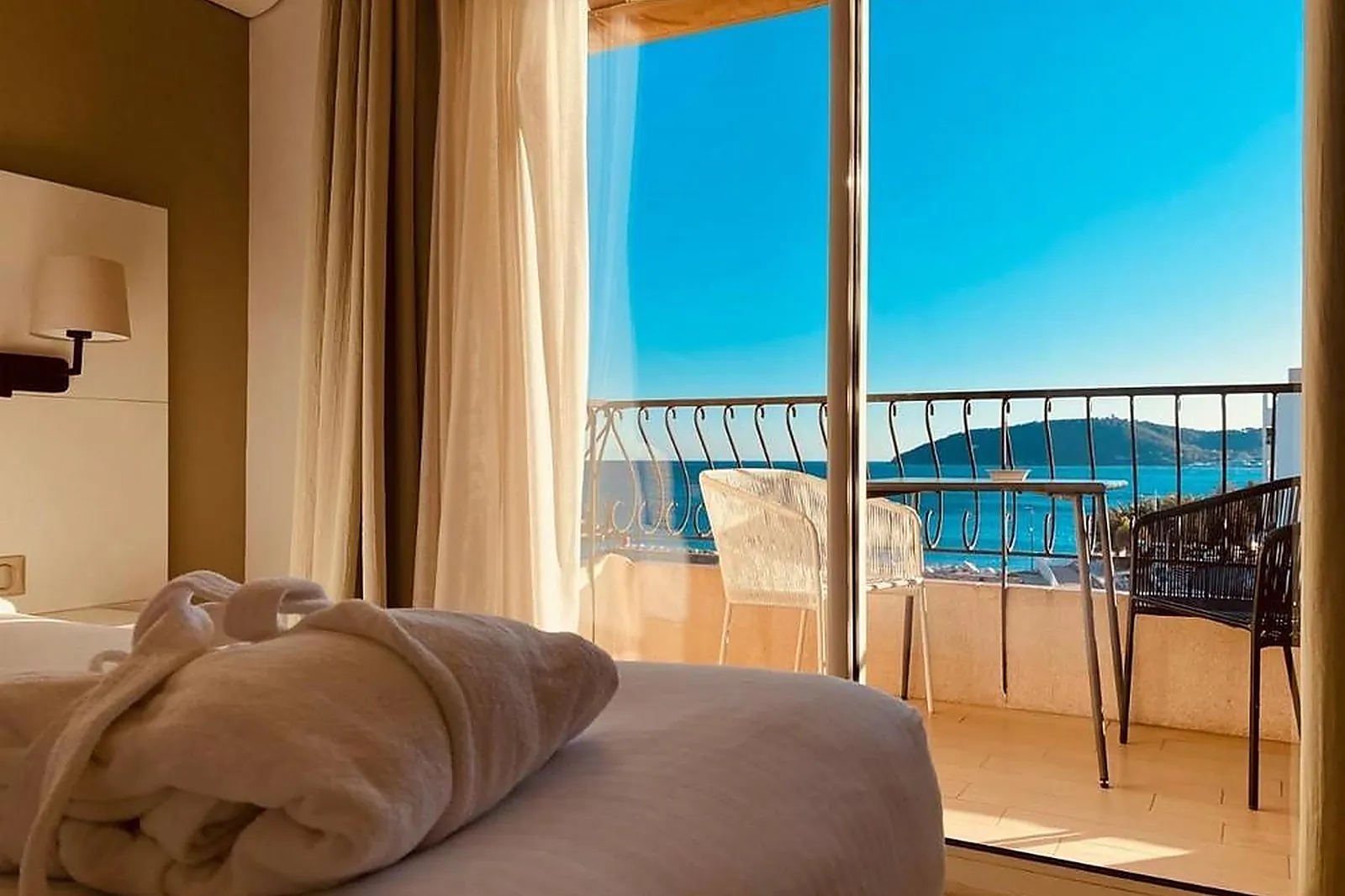 Lieux événementiels, BEST WESTERN PLUS LA CORNICHE