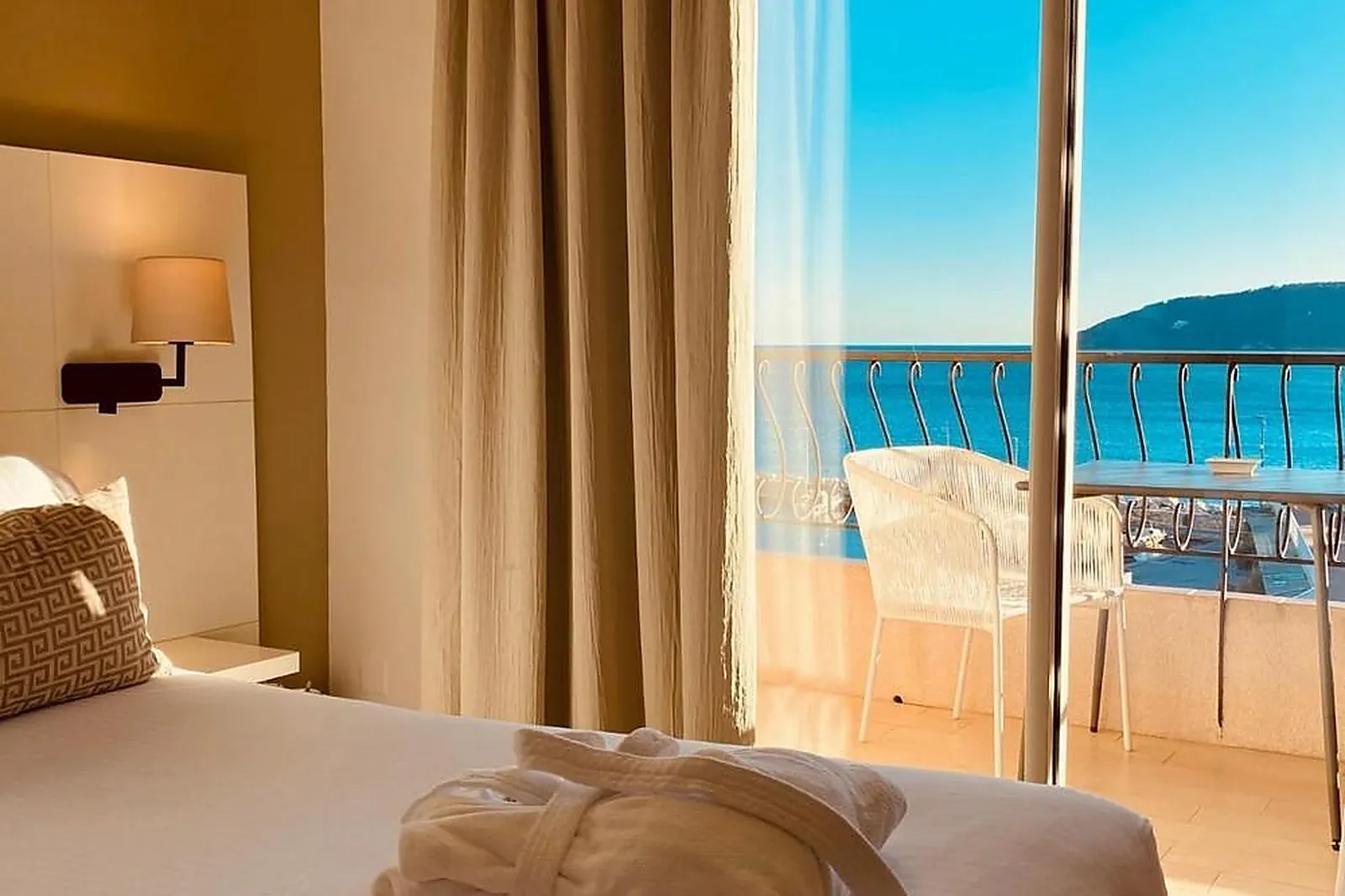 Lieux événementiels, BEST WESTERN PLUS LA CORNICHE