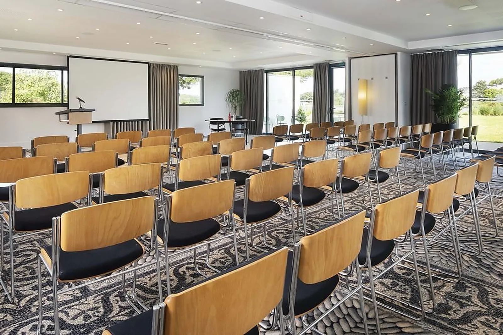 Lieux événementiels, BEST WESTERN PLUS LES RIVES DU TER