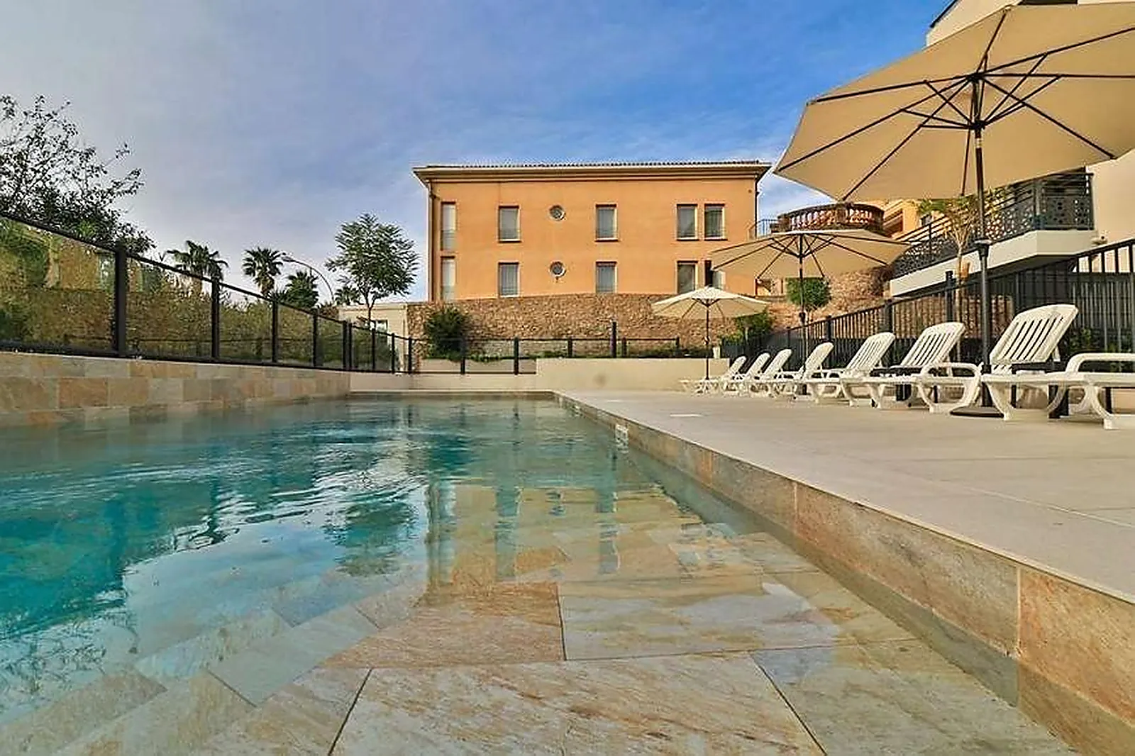 Lieux événementiels, BEST WESTERN PLUS SOLEIL ET JARDIN