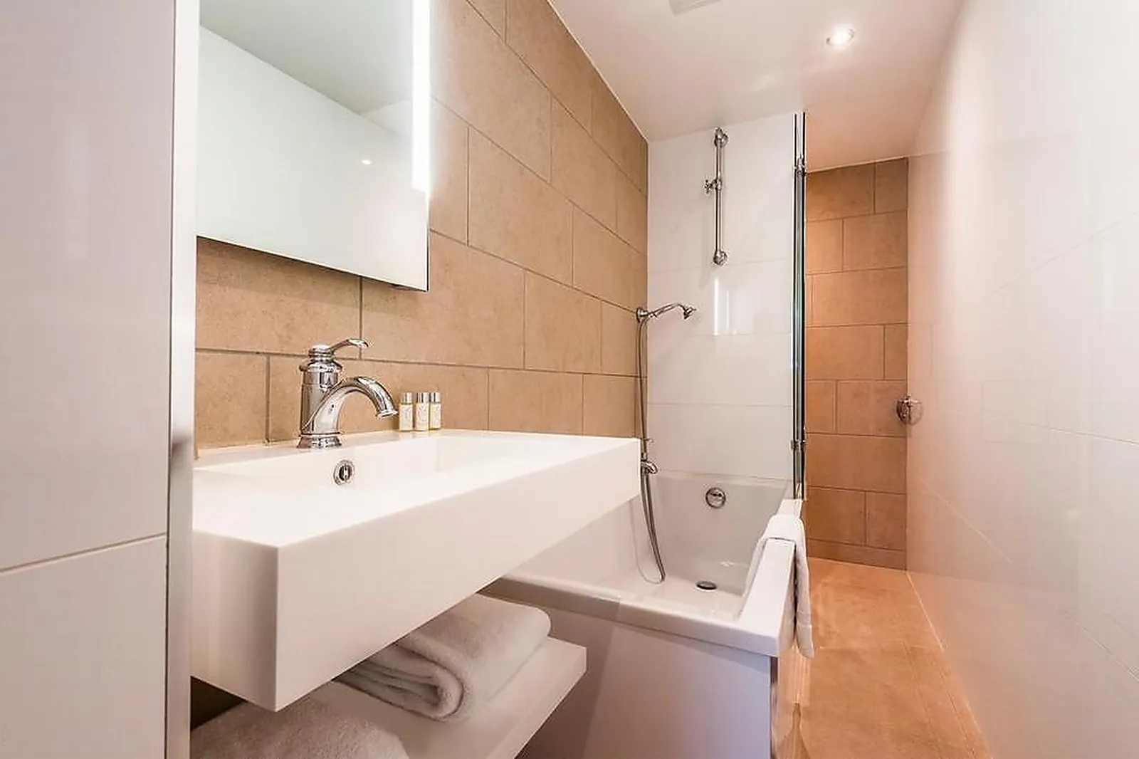 Lieux événementiels, BEST WESTERN SAINT LOUIS