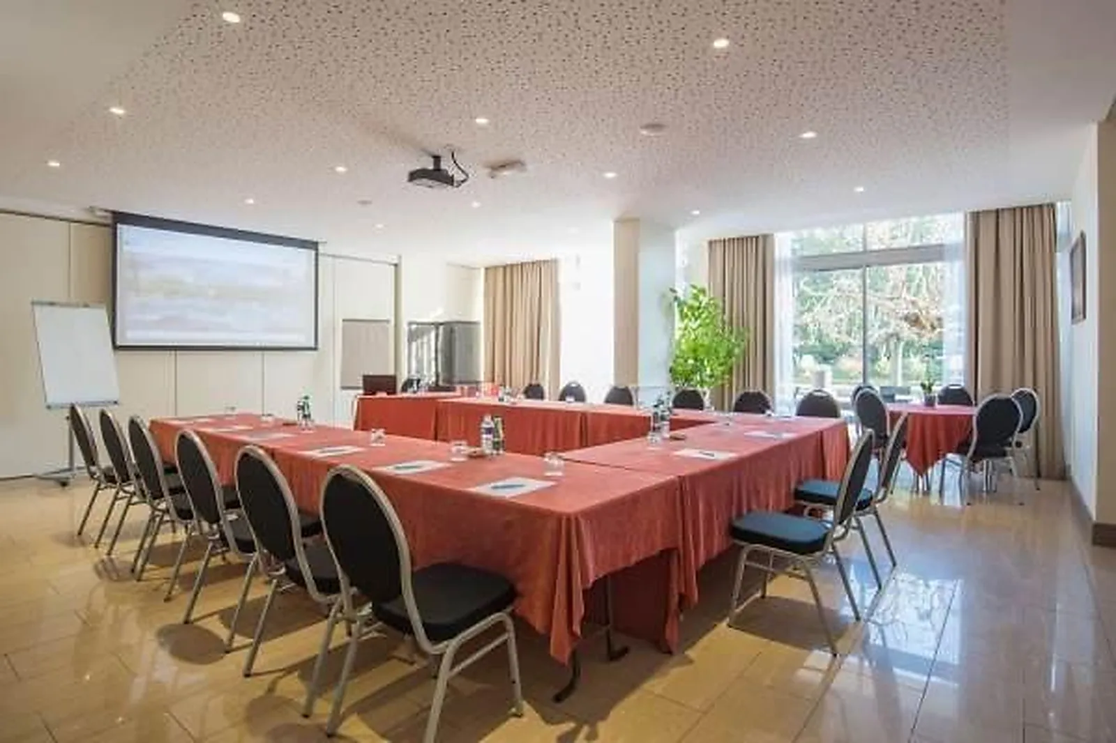 Lieux événementiels, BEST WESTERN SÉVAN PARC HÔTEL