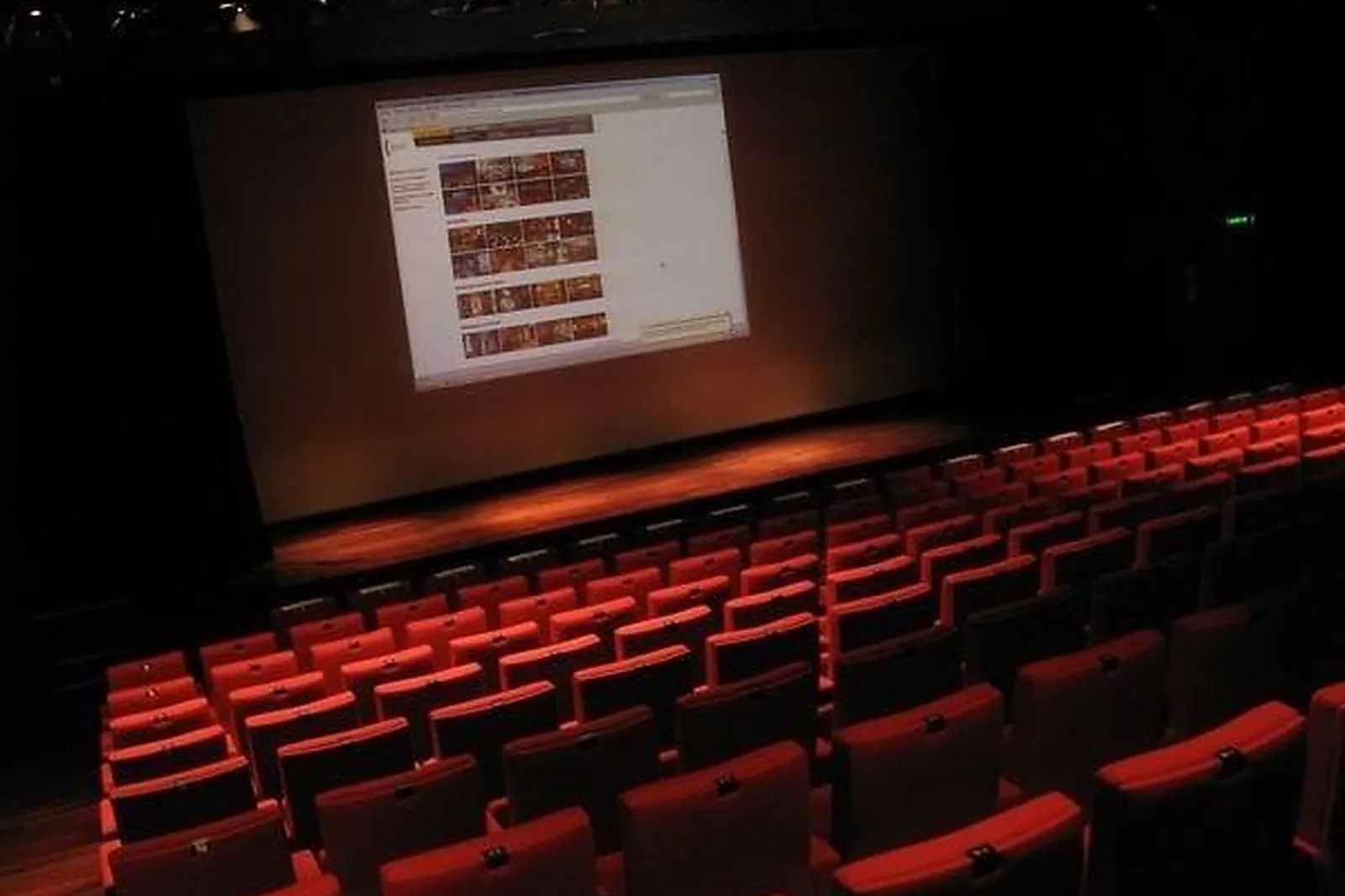 Lieux événementiels, BIBLIOTHÈQUE FRANÇOIS-MITTERRAND