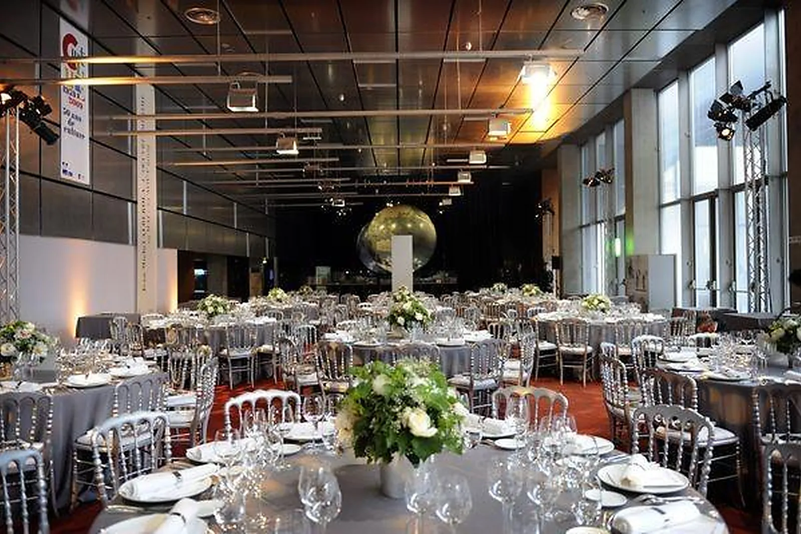 Lieux événementiels, BIBLIOTHÈQUE FRANÇOIS-MITTERRAND