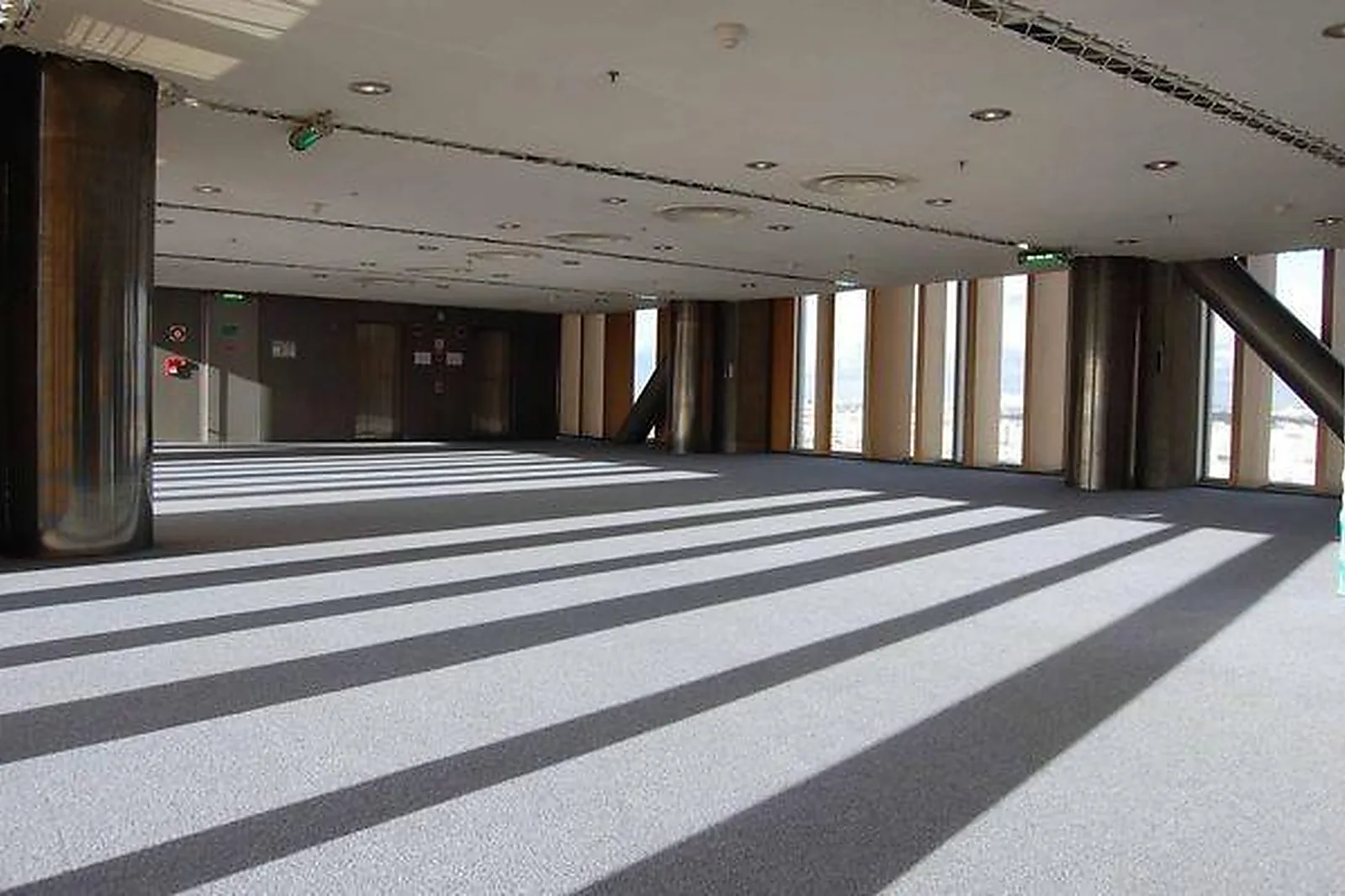 Lieux événementiels, BIBLIOTHÈQUE FRANÇOIS-MITTERRAND