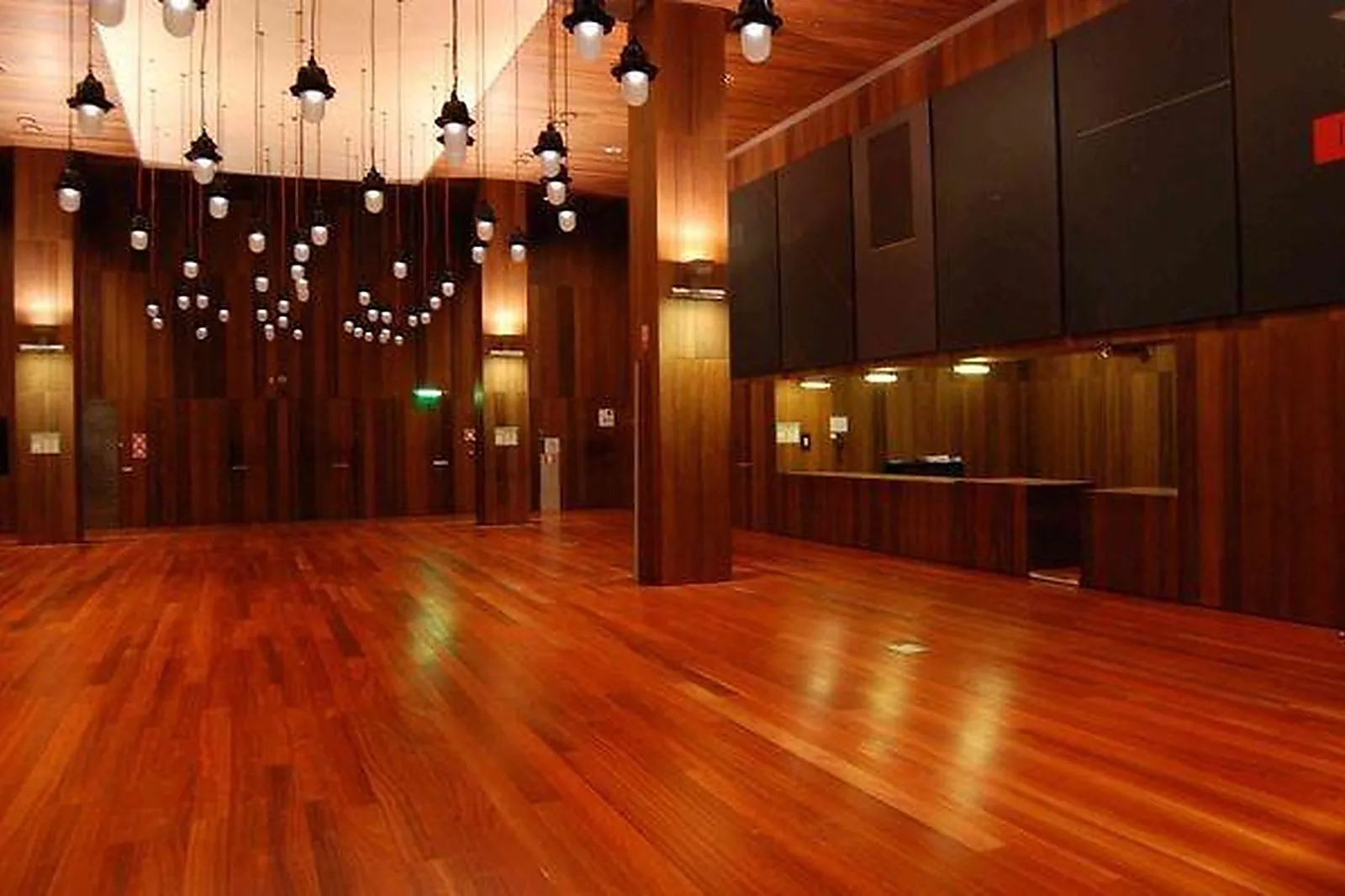 Lieux événementiels, BIBLIOTHÈQUE FRANÇOIS-MITTERRAND