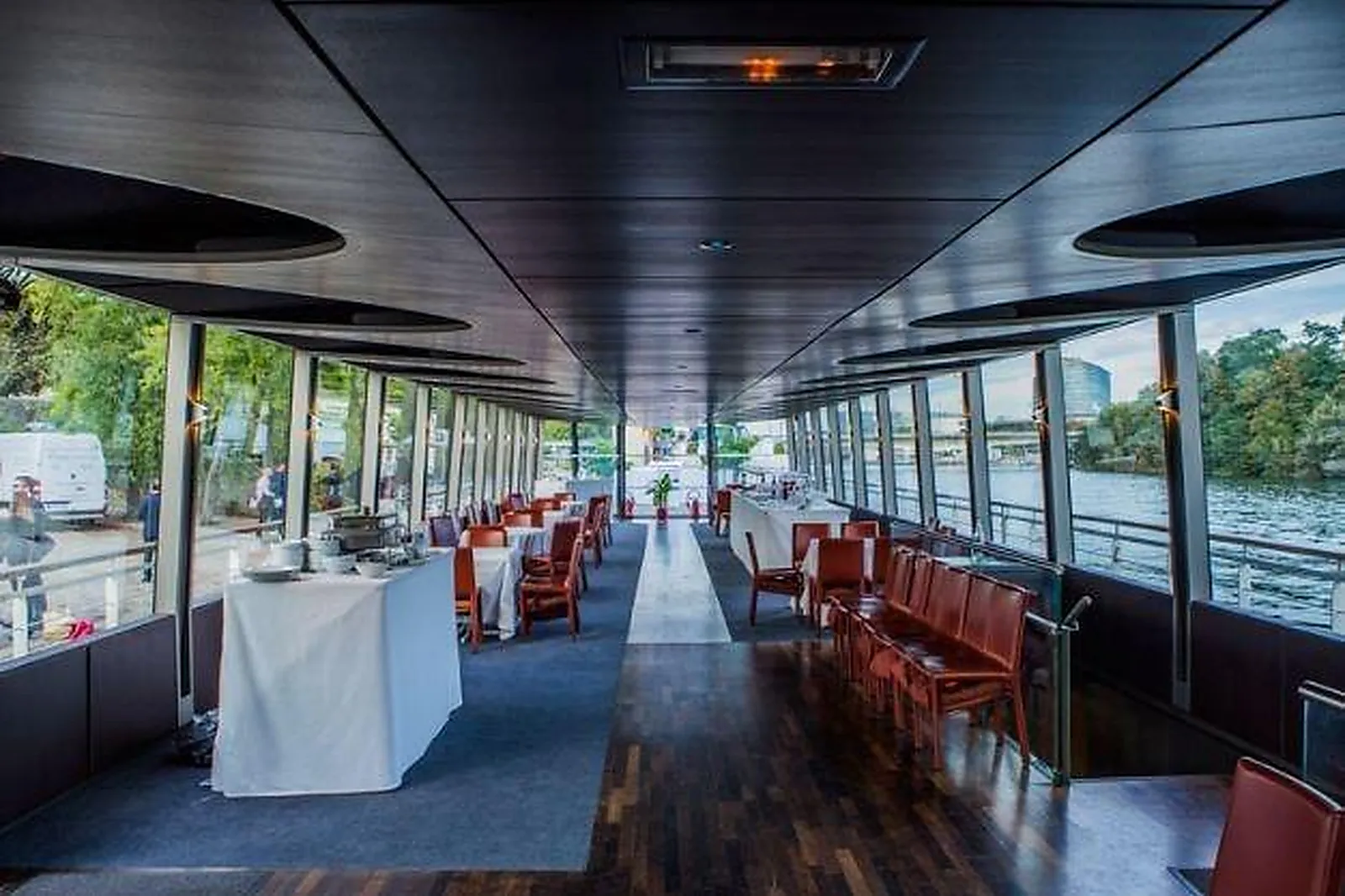 Lieux événementiels, BLEU SEINE BEL AMI