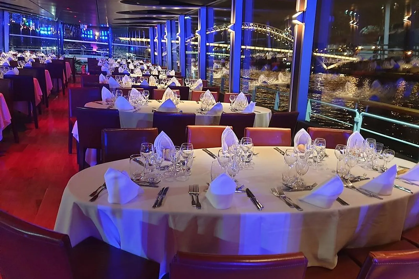 Lieux événementiels, BLEU SEINE BEL AMI