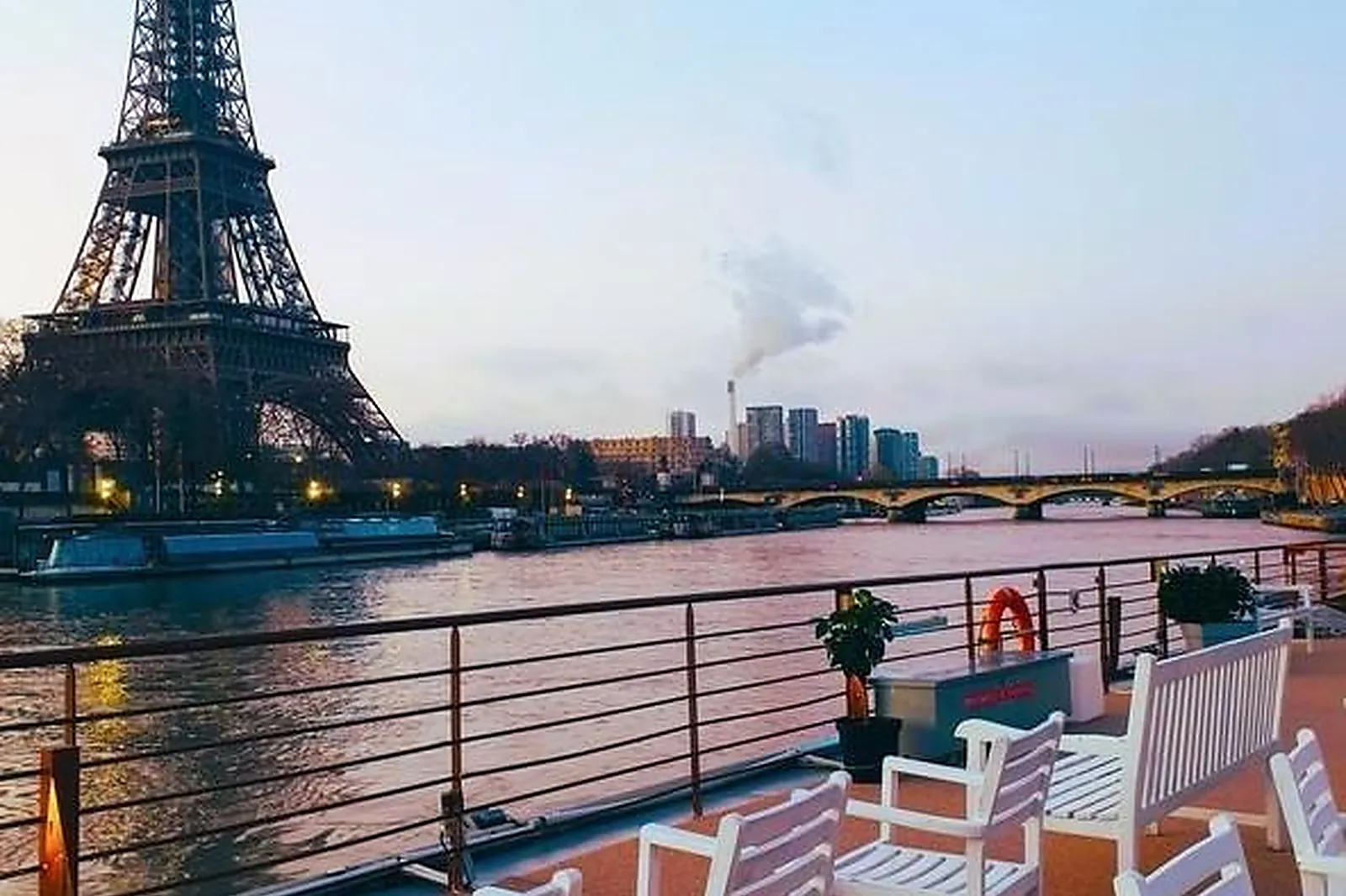 Lieux événementiels, BLEU SEINE LE CHANSONNIER