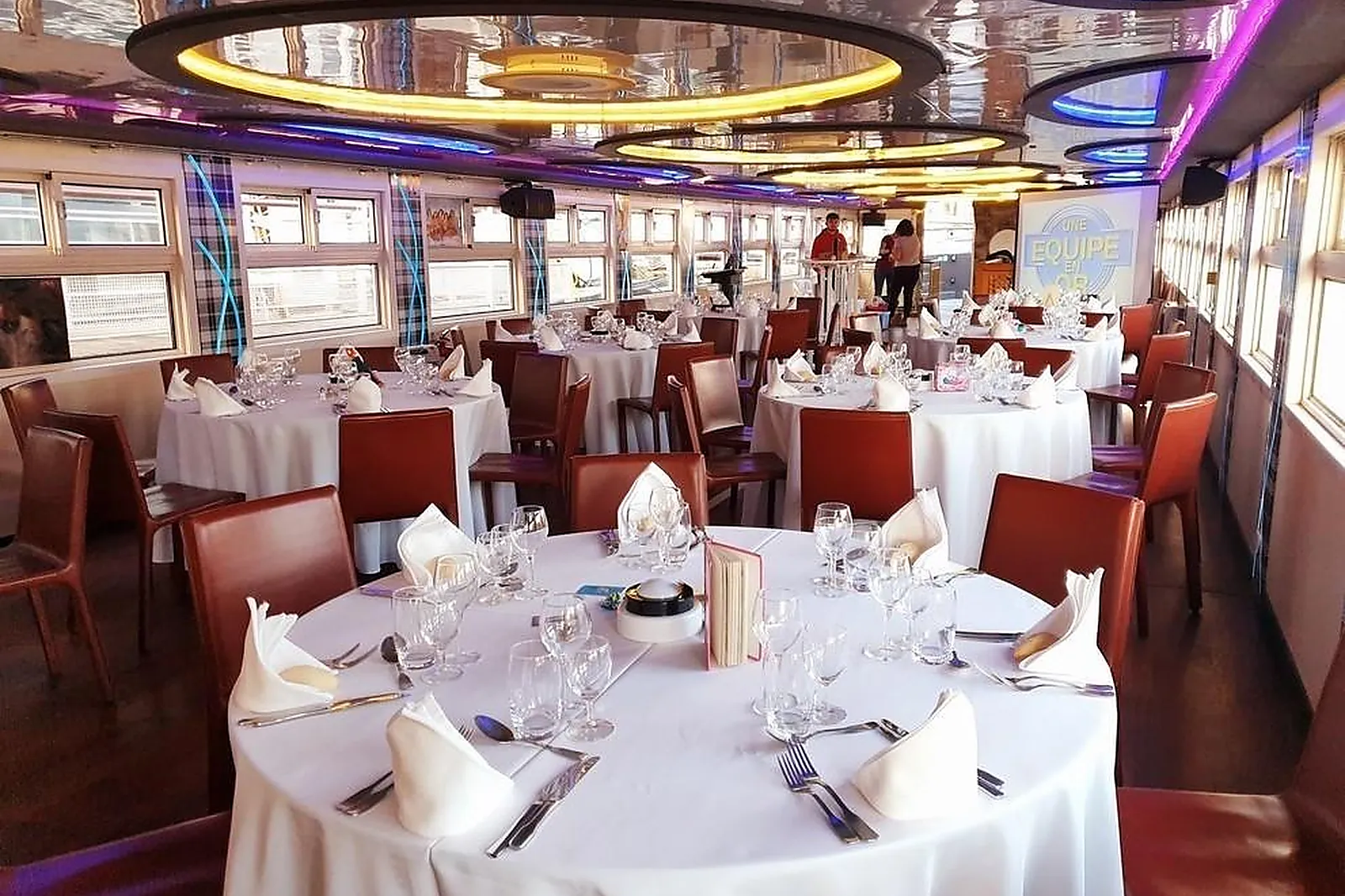 Lieux événementiels, BLEU SEINE LE CHANSONNIER