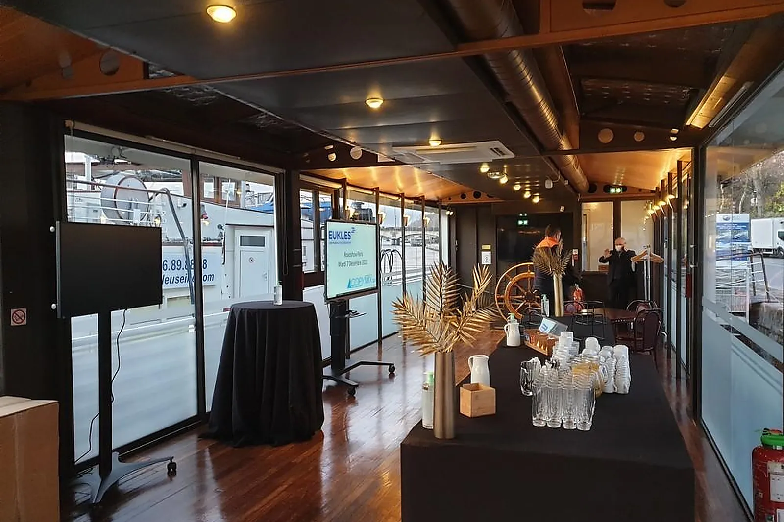 Lieux événementiels, BLEU SEINE LE DAUPHIN