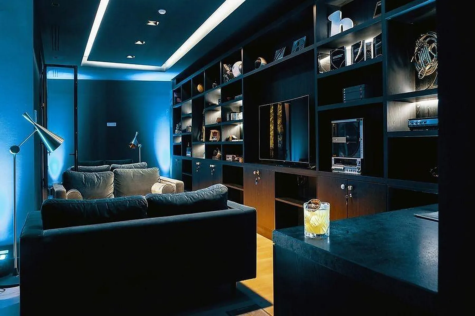 Lieux événementiels, BLUE SHAKER