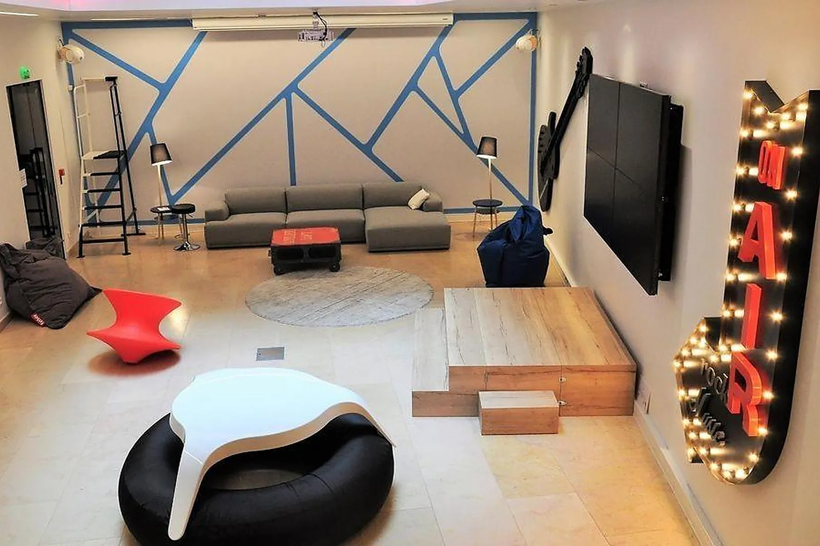 Lieux événementiels, BLUE SHAKER