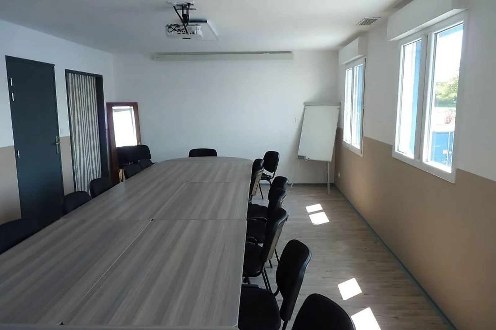 Lieux événementiels, BLUE WORKING