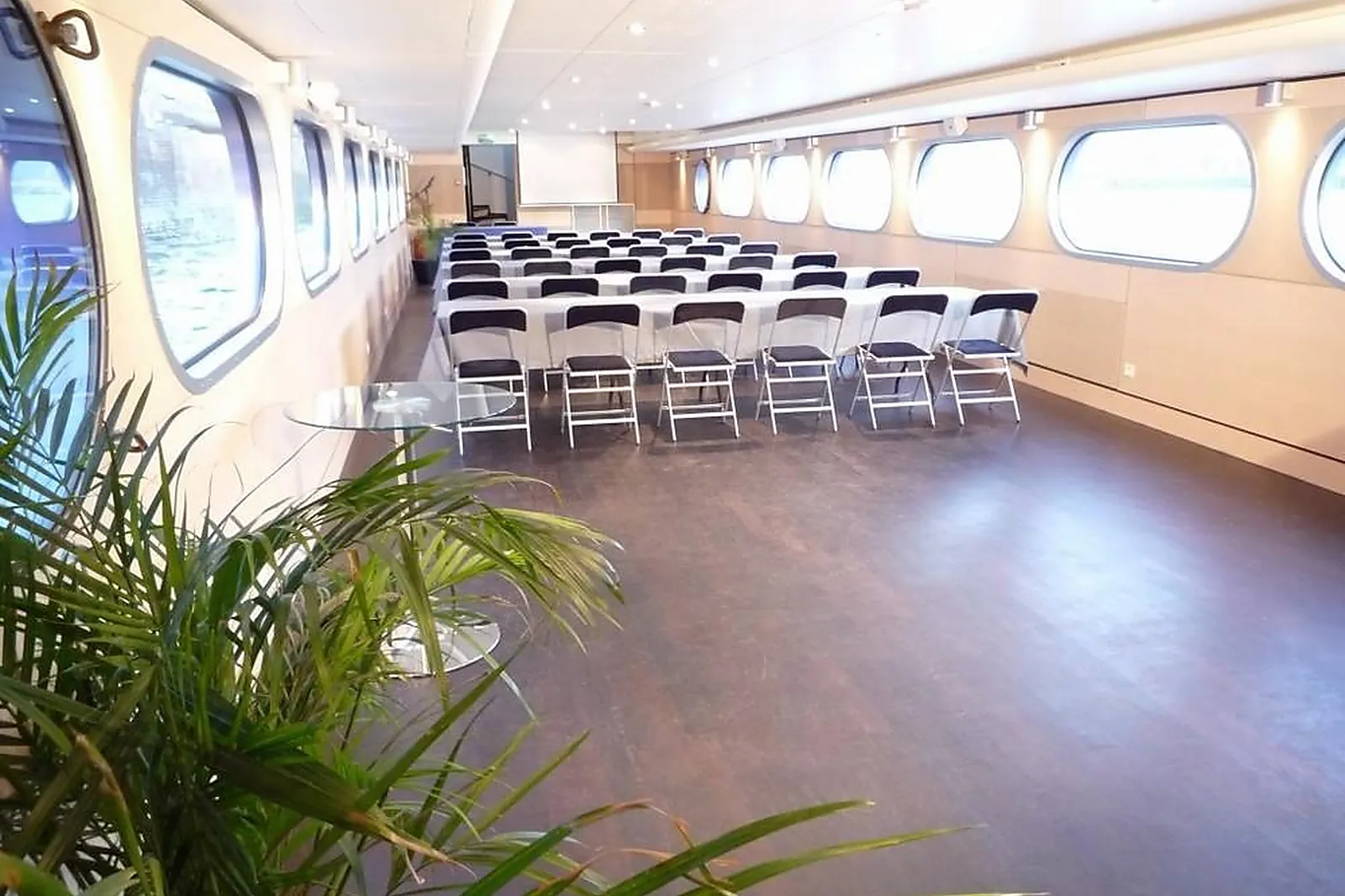 Lieux événementiels, BODEGA AND CO