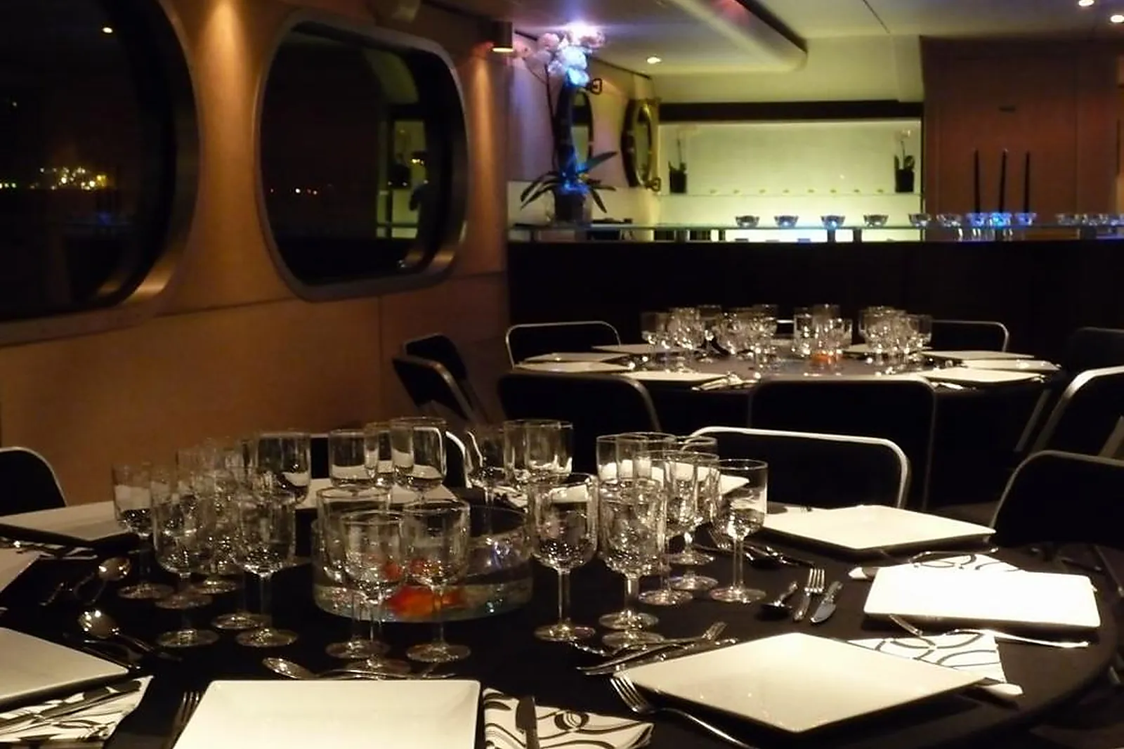 Lieux événementiels, BODEGA AND CO