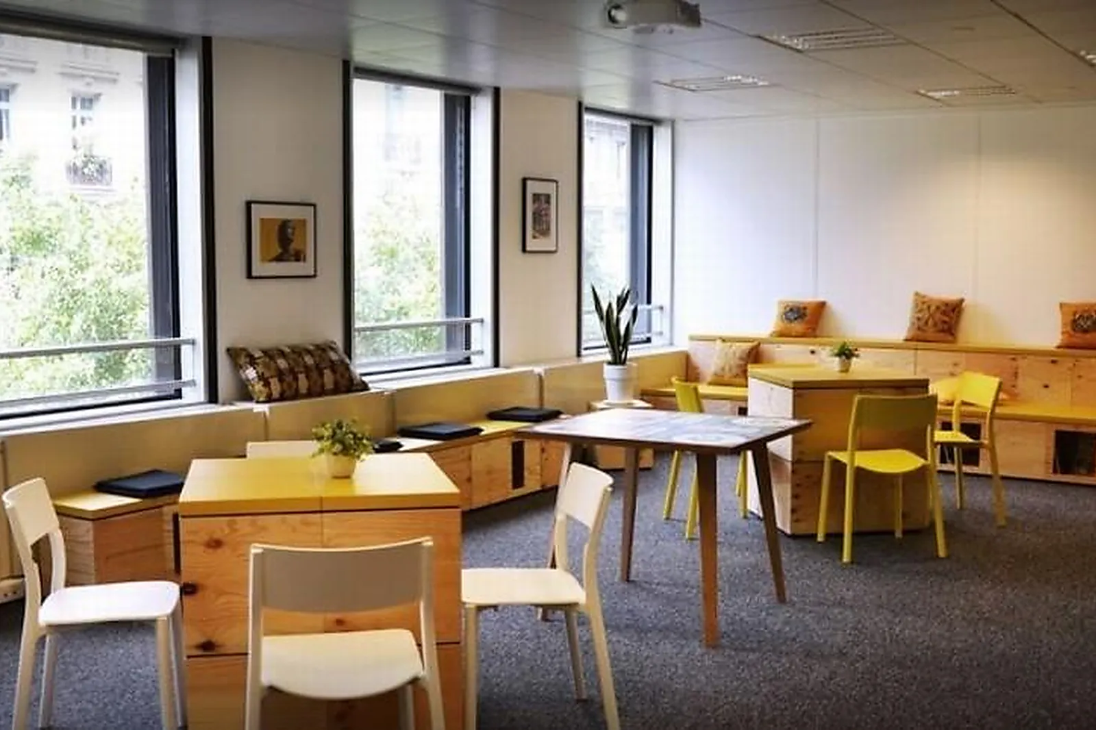 Lieux événementiels, BONNIE AND SMILE