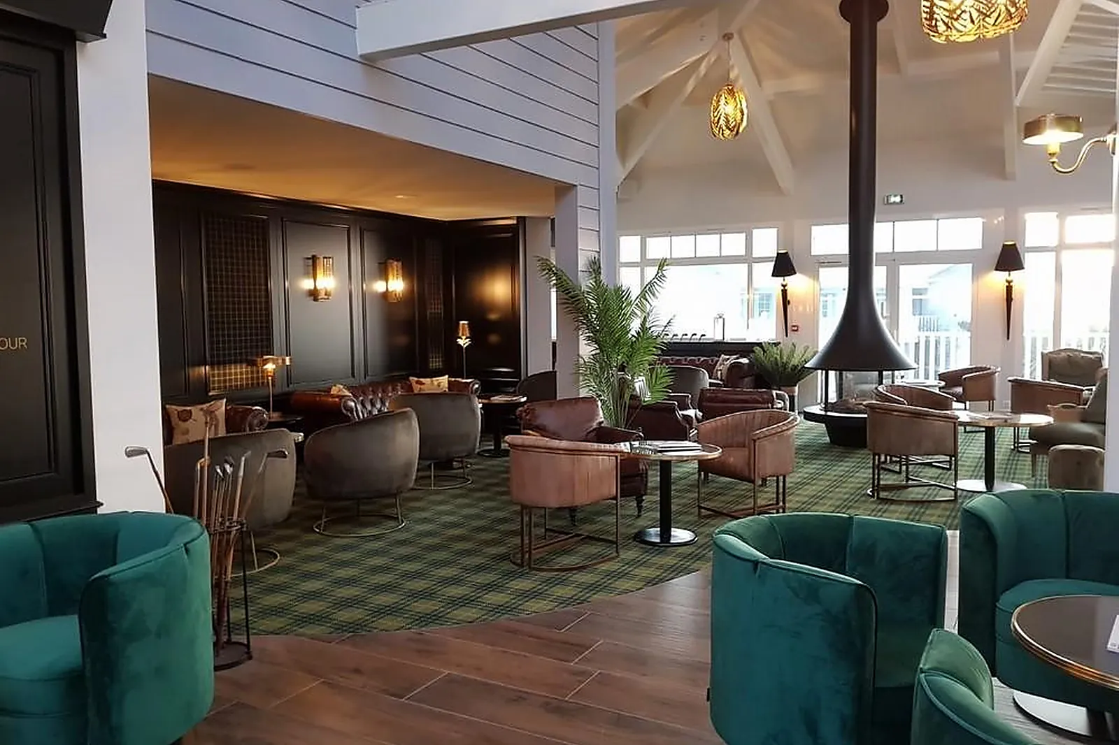 Lieux événementiels, BOURGENAY GOLF CLUB