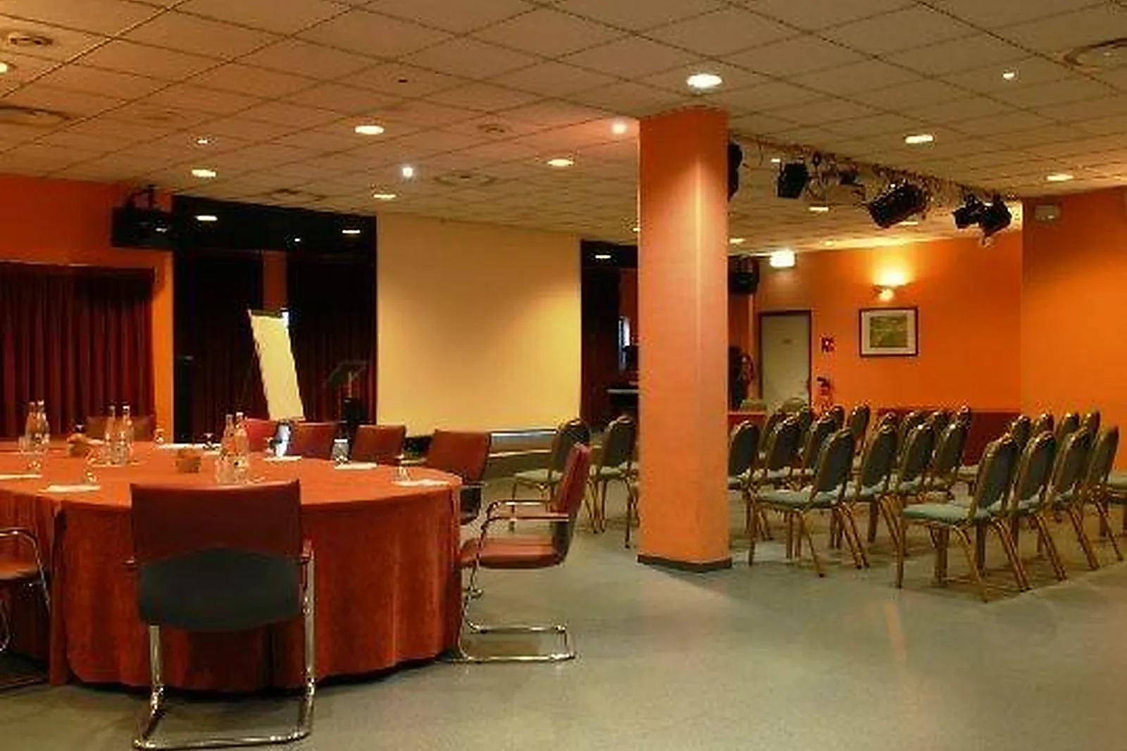 Lieux événementiels, BOWLING VAN GOGH