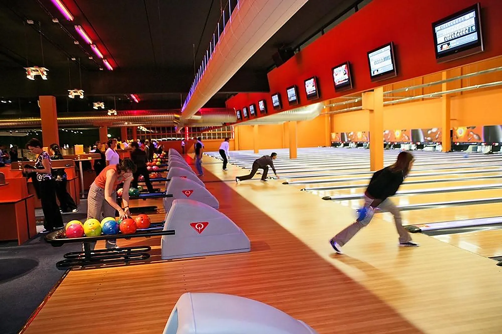 Lieux événementiels, BOWLING WORLD BLOIS
