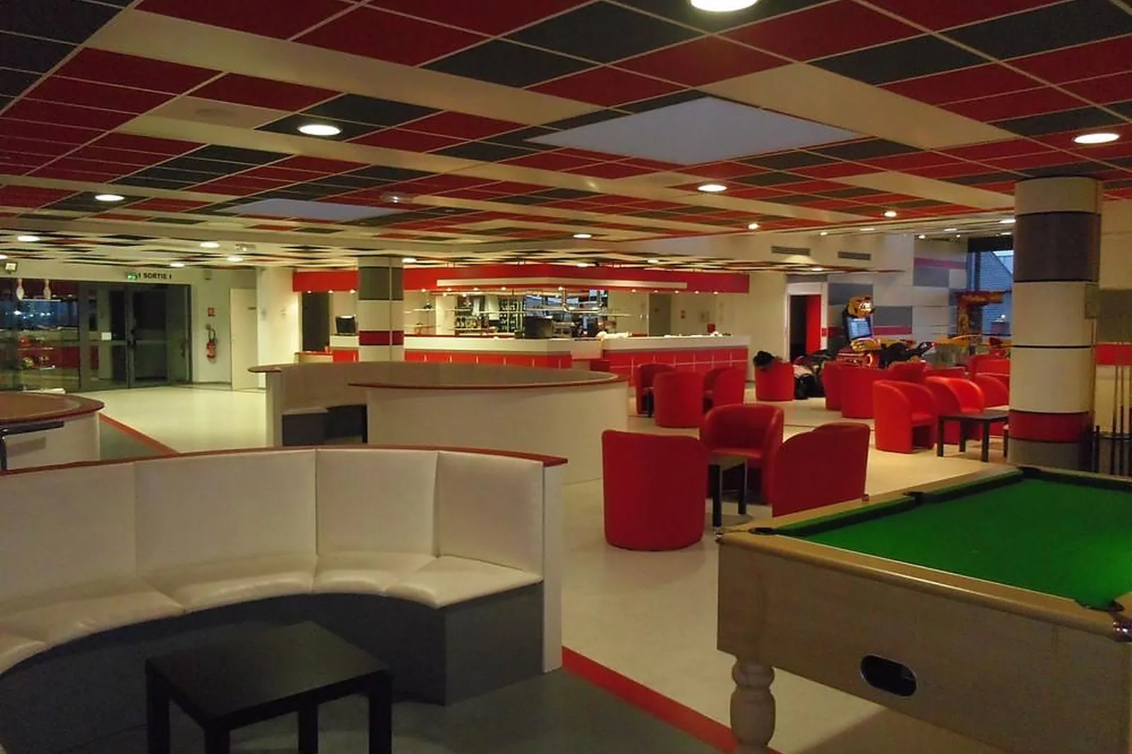 Lieux événementiels, BOWLING DE DOUZY