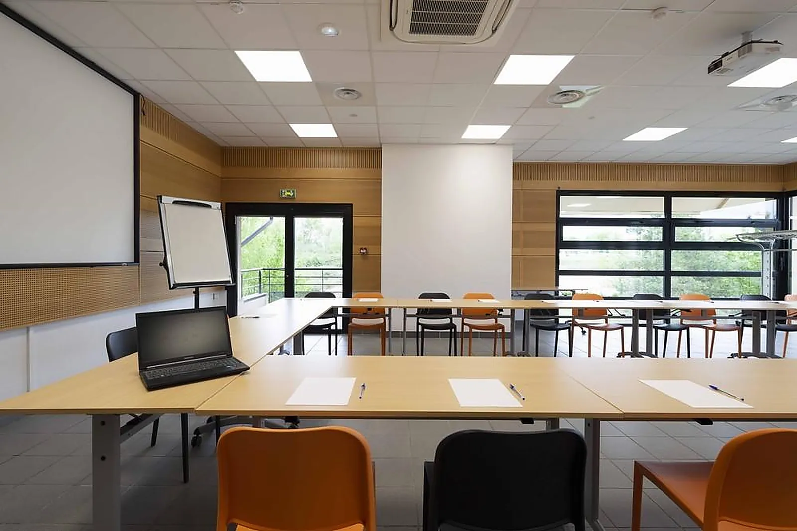 Lieux événementiels, BREAK HÔTEL