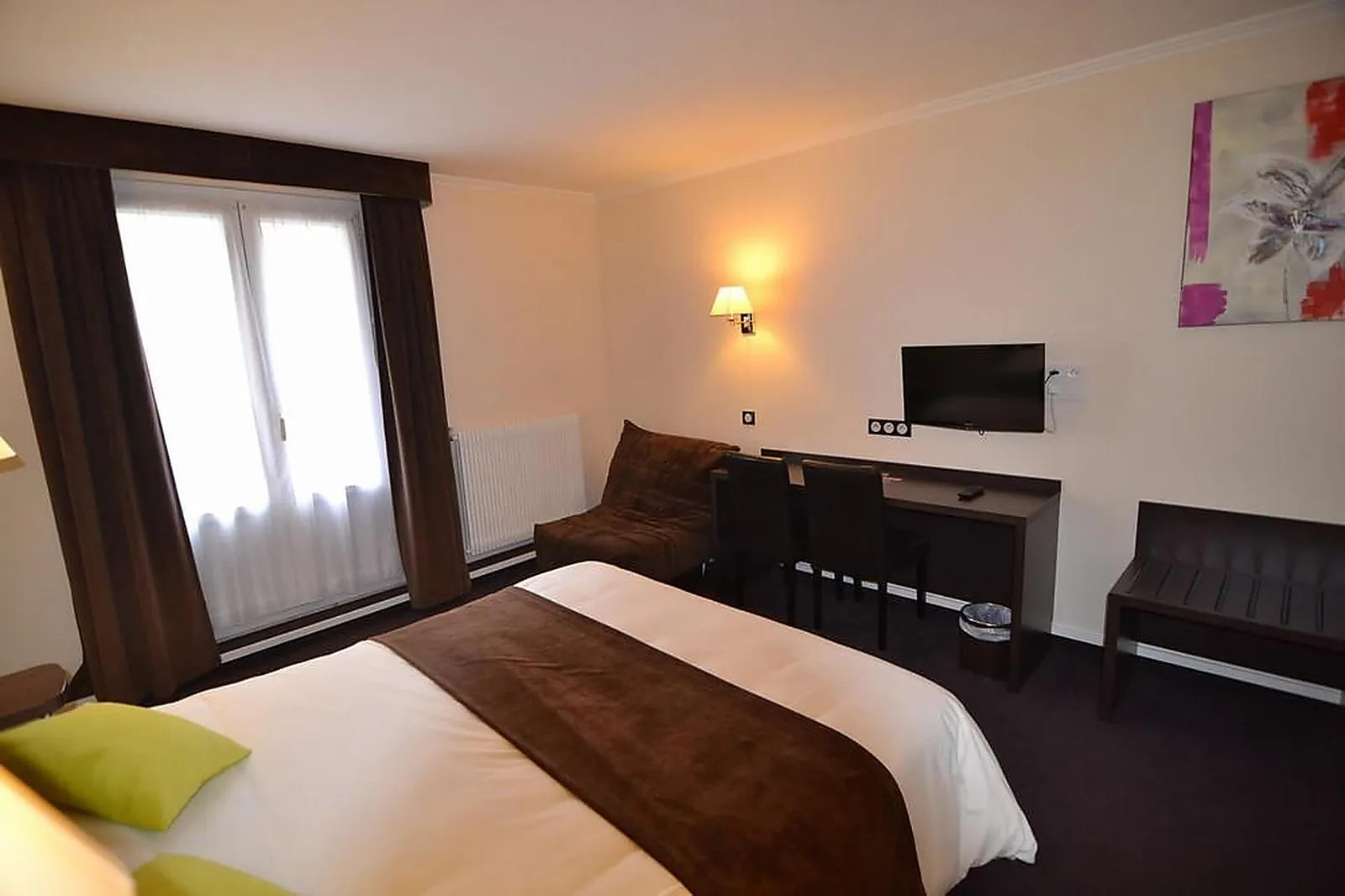 Lieux événementiels, BRIT HOTEL CAHORS LE FRANCE