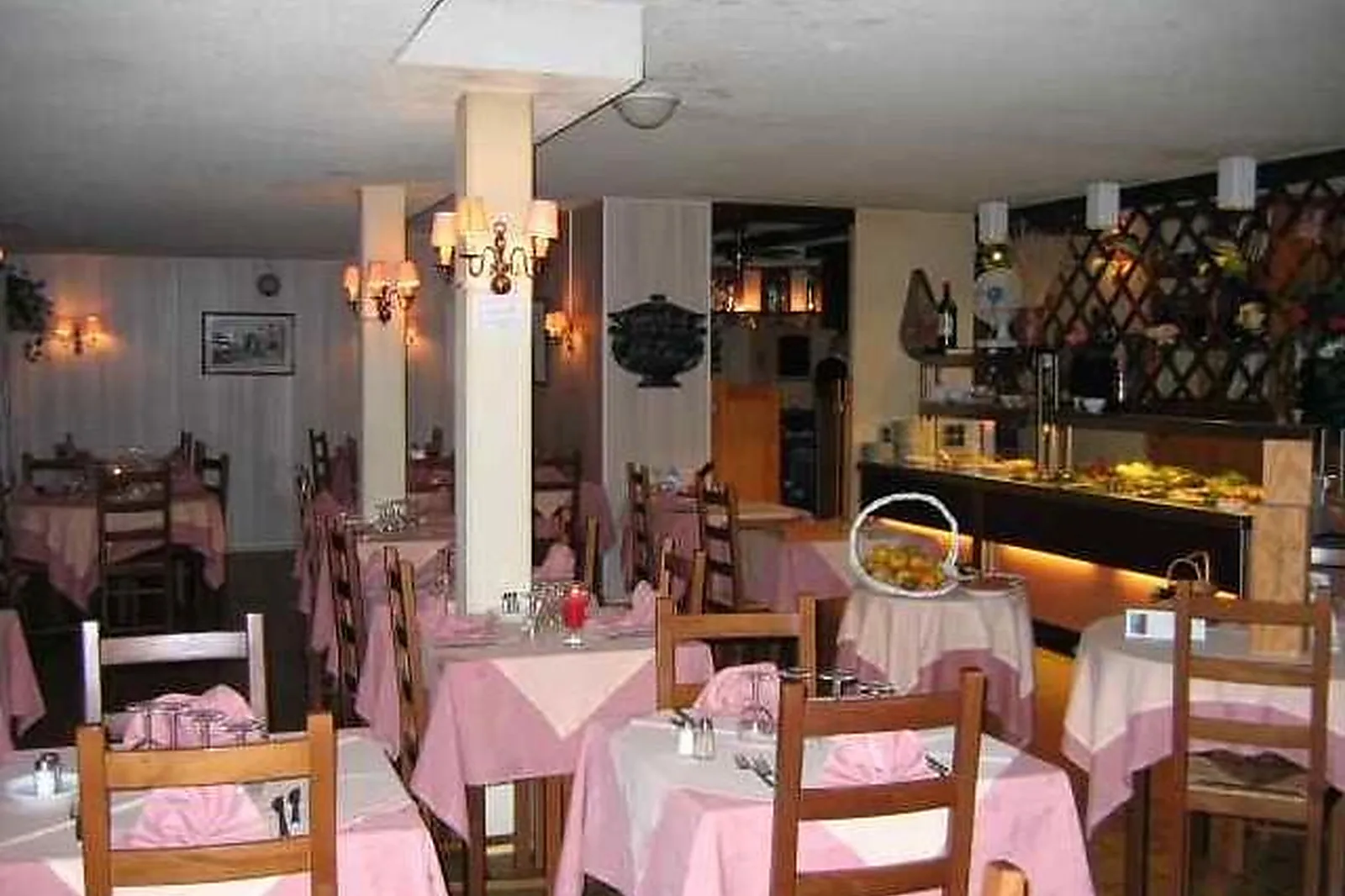 Lieux événementiels, BRIT HÔTEL FUMEL